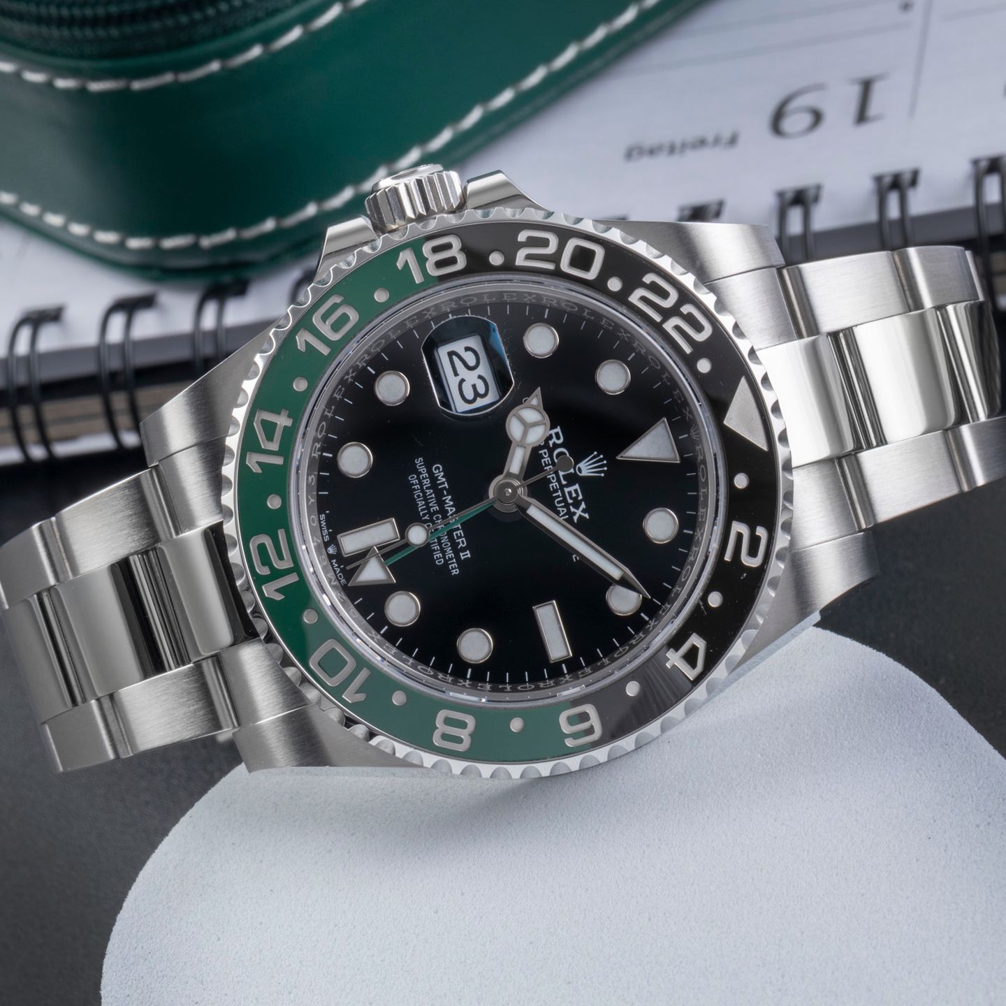 Rolex GMT-Master II 126720VTNR (Unknown (random serial)) - Black dial 40 mm Steel case (2/8)