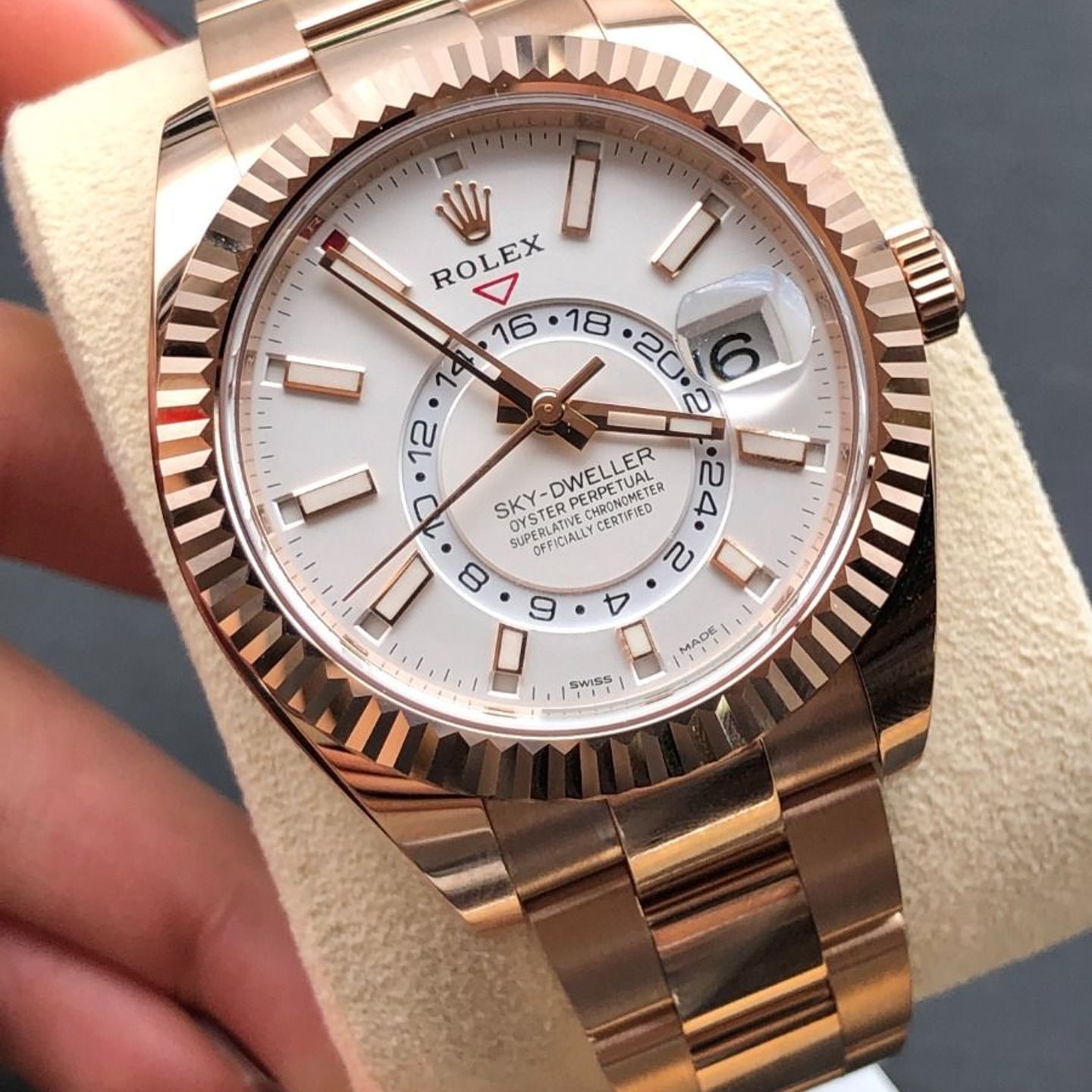 Rolex Sky-Dweller 326935 (2021) - Wit wijzerplaat 42mm Roségoud (8/8)