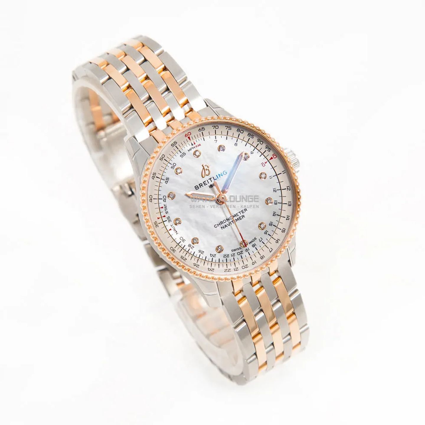 Breitling Navitimer U17327211A1U1 (2025) - Pearl dial 36 mm Steel case (4/8)