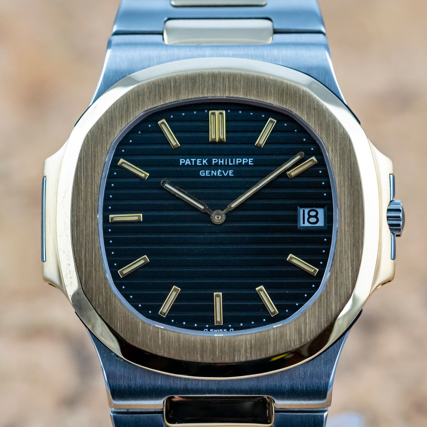 Patek Philippe Nautilus 3700/011JA - (7/8)