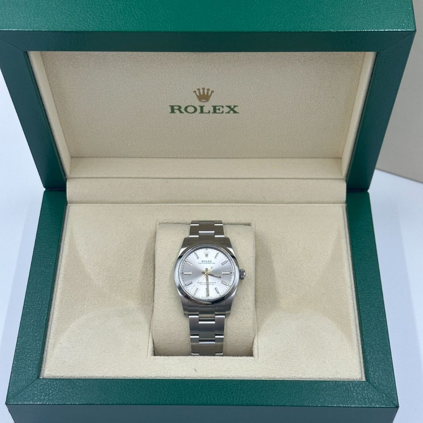 Rolex Oyster Perpetual 34 124200 (2024) - Silver dial 28 mm Steel case (4/8)