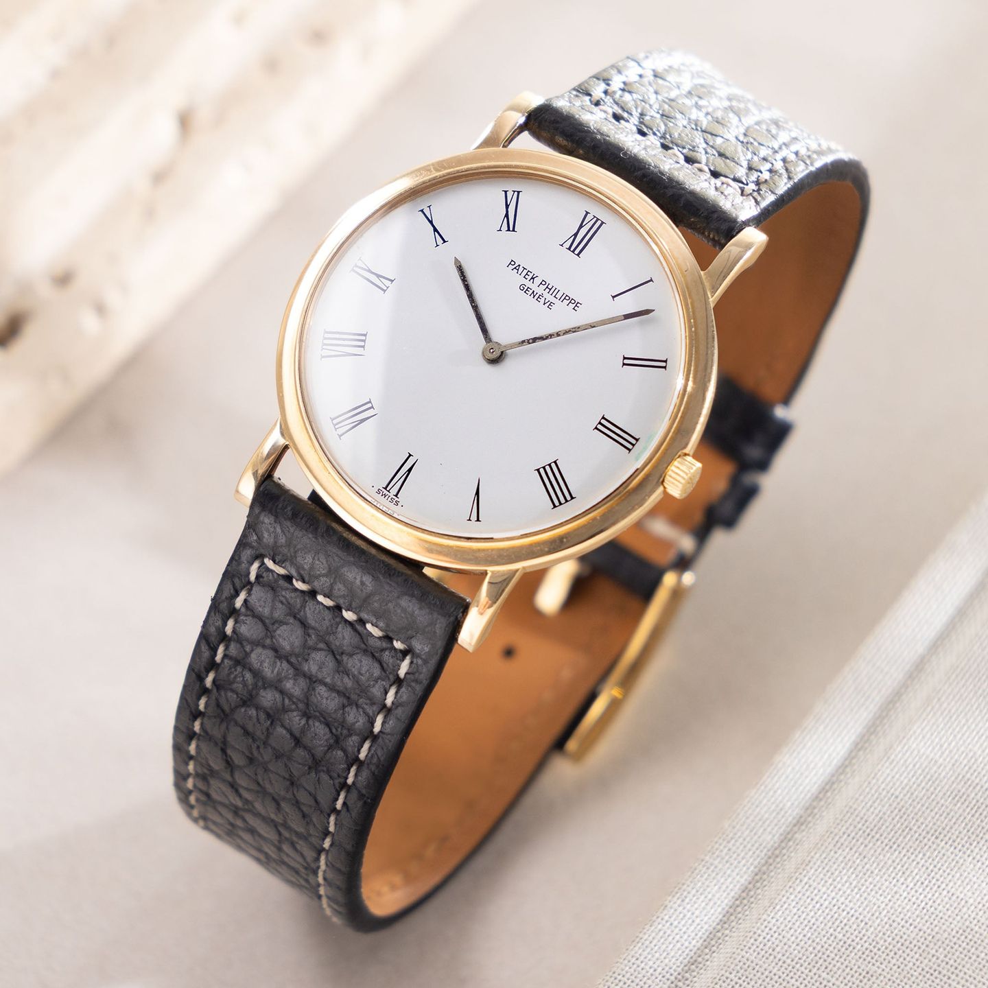 Patek Philippe Golden Ellipse 5738/1R-001 - (1/8)