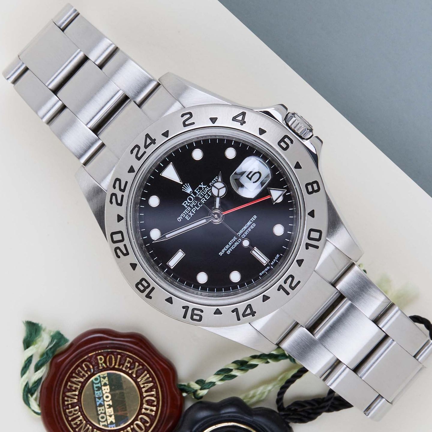 Rolex Explorer II 16570 (2011) - 40 mm Steel case (1/8)