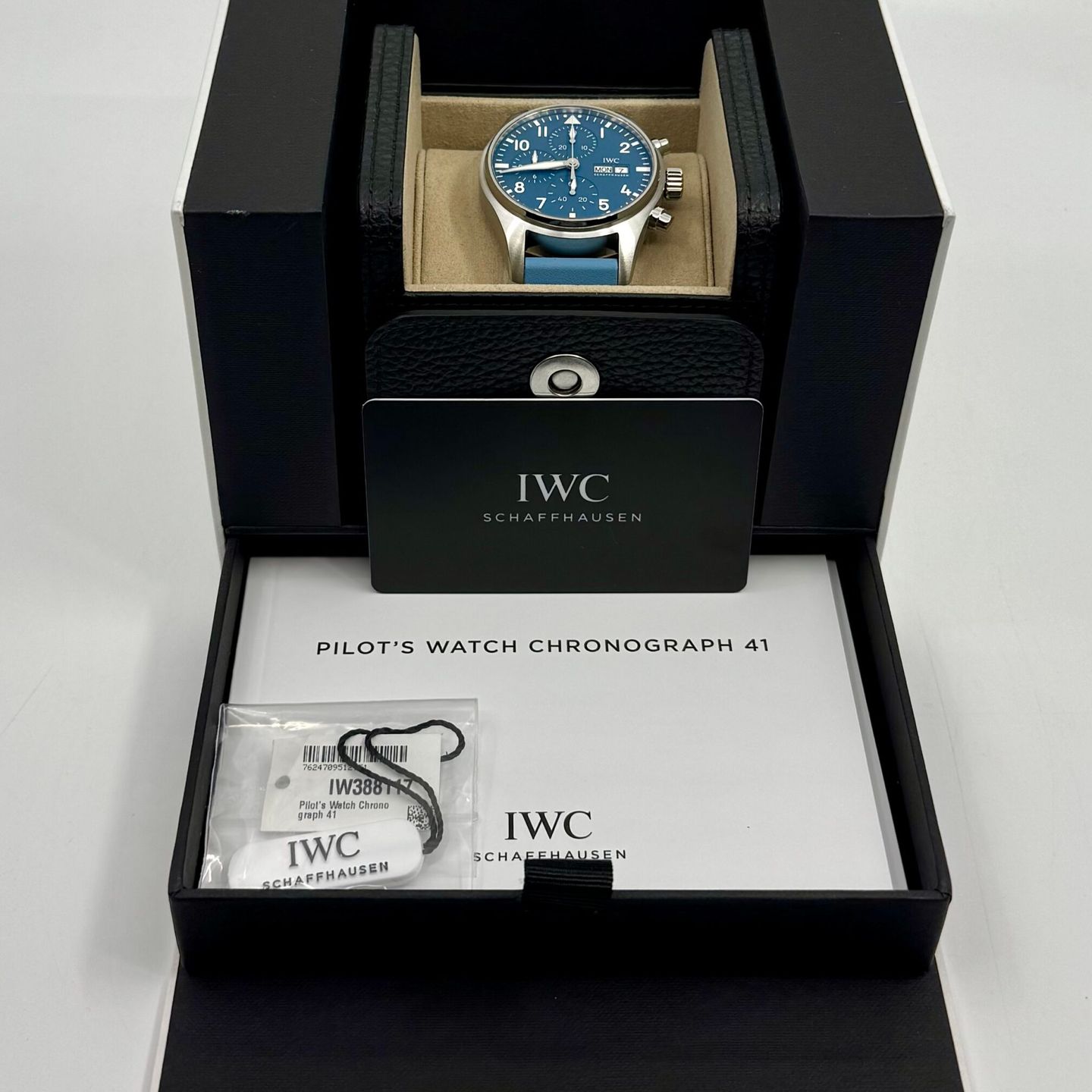 IWC Pilot Chronograph Top Gun Miramar IW388117 (2025) - Blue dial 41 mm Steel case (3/8)