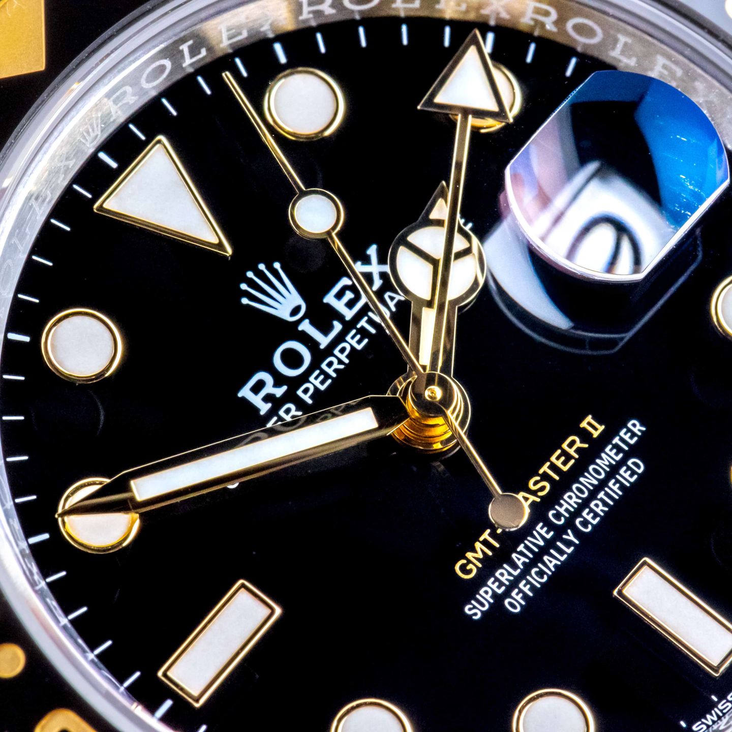 Rolex GMT-Master II 126713GRNR (2026) - Zwart wijzerplaat 40mm Goud/Staal (2/8)