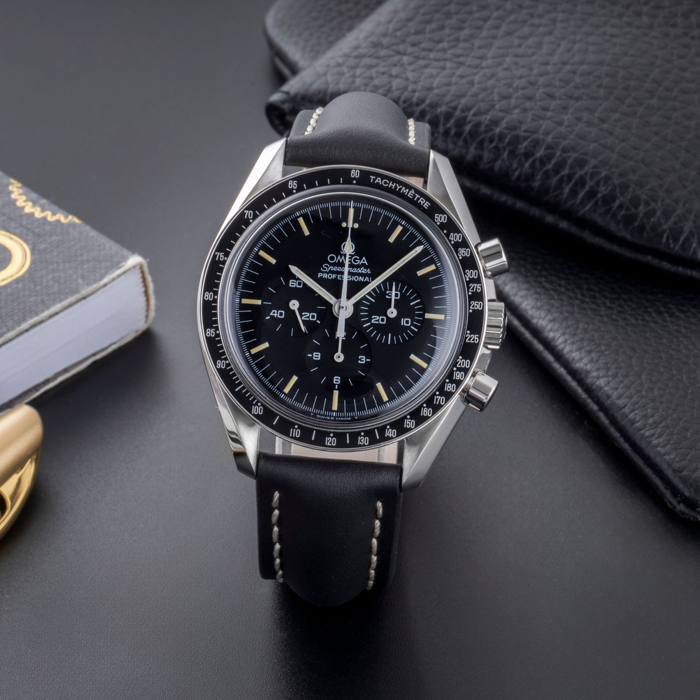 Omega Speedmaster Professional Moonwatch 3872.50.01 (Unknown (random serial)) - Black dial 39 mm Steel case (1/8)