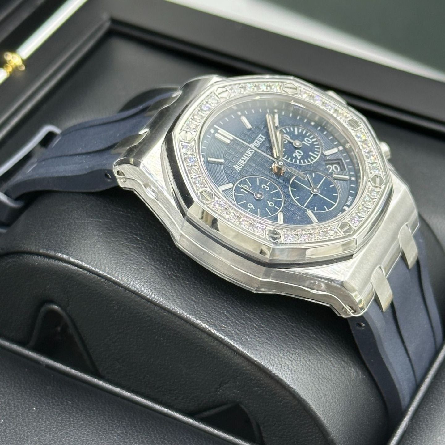 Audemars Piguet Royal Oak Offshore Lady 26231ST.ZZ.D027CA.01 (2024) - Blauw wijzerplaat 37mm Staal (7/8)