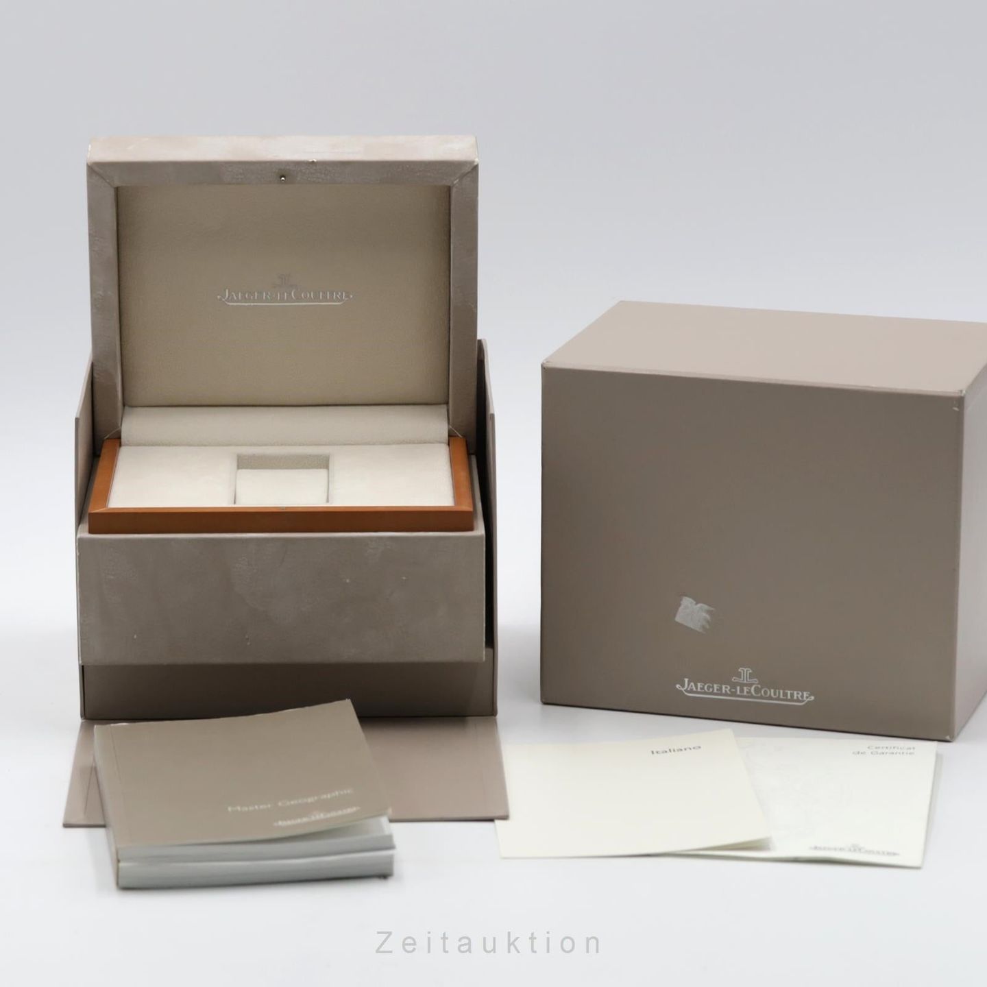 Jaeger-LeCoultre Master Geographic Q1508420 (Unknown (random serial)) - Silver dial 40 mm Steel case (8/8)