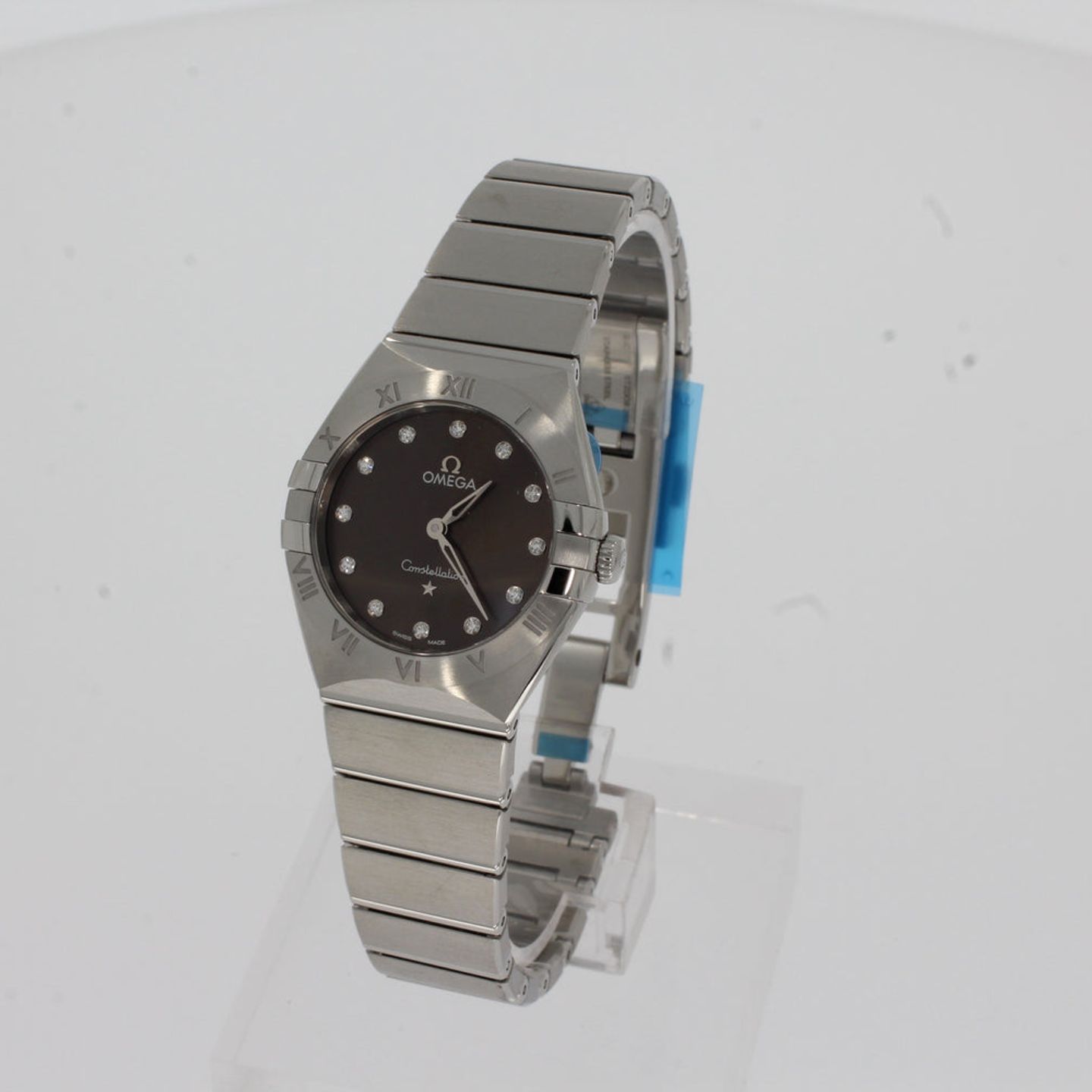 Omega Constellation Quartz 131.10.28.60.56.001 (2026) - Grey dial 28 mm Steel case (2/4)
