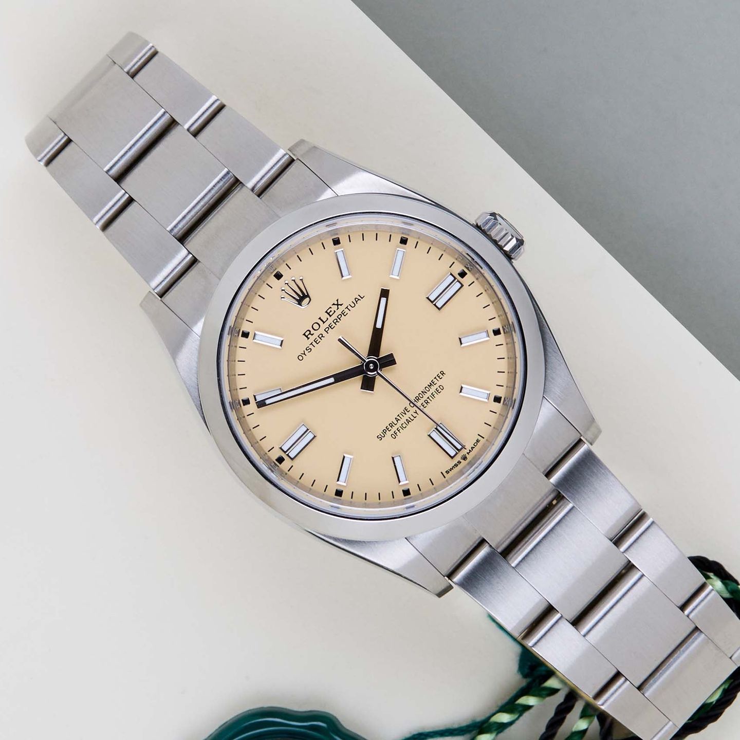 Rolex Oyster Perpetual 36 126000 (2025) - Beige wijzerplaat 36mm Staal (1/8)