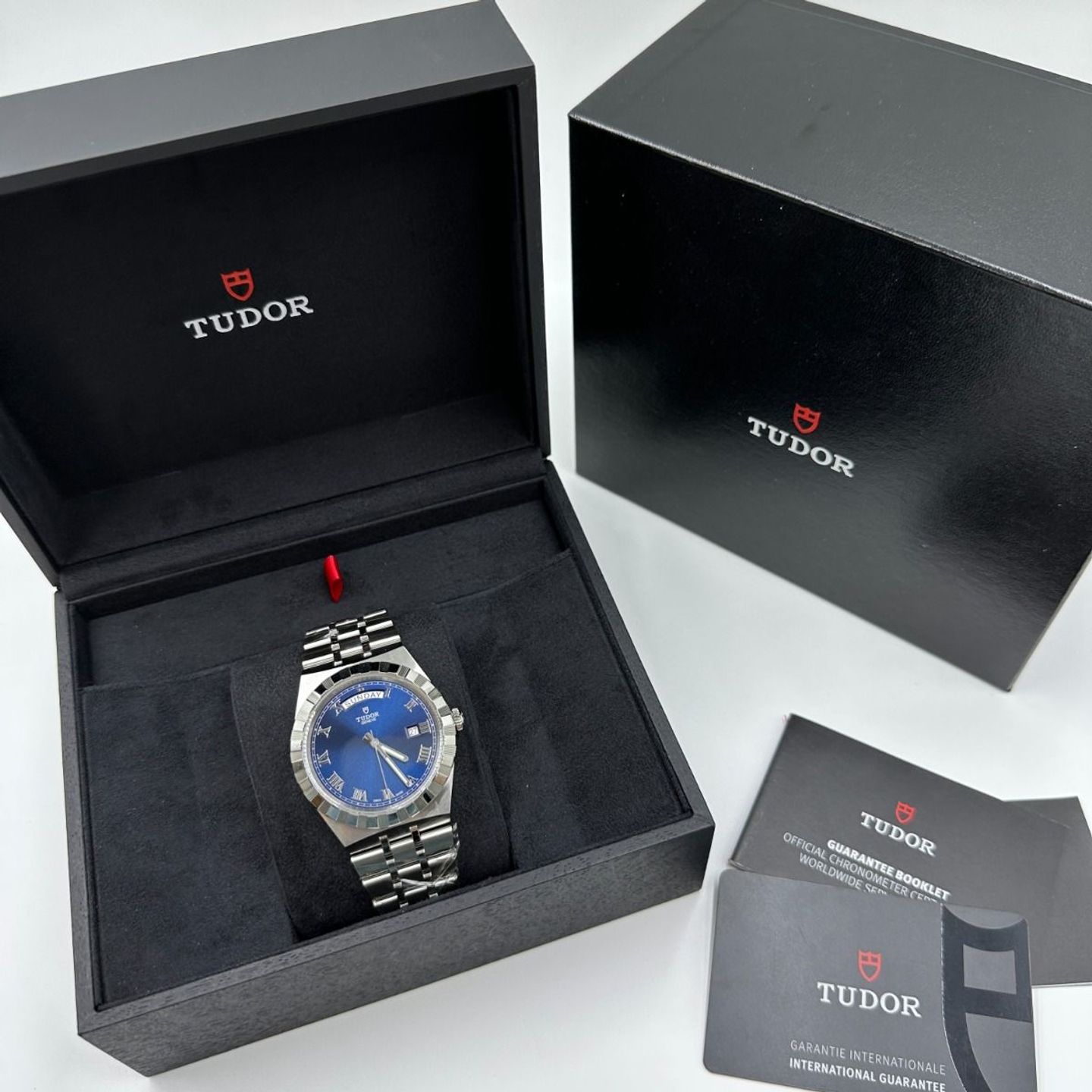 Tudor Royal 28600-0005 (2024) - Blauw wijzerplaat 41mm Staal (2/6)