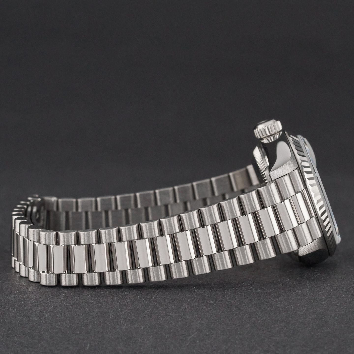 Rolex Lady-Datejust 69179 (1995) - Silver dial 26 mm White Gold case (6/8)