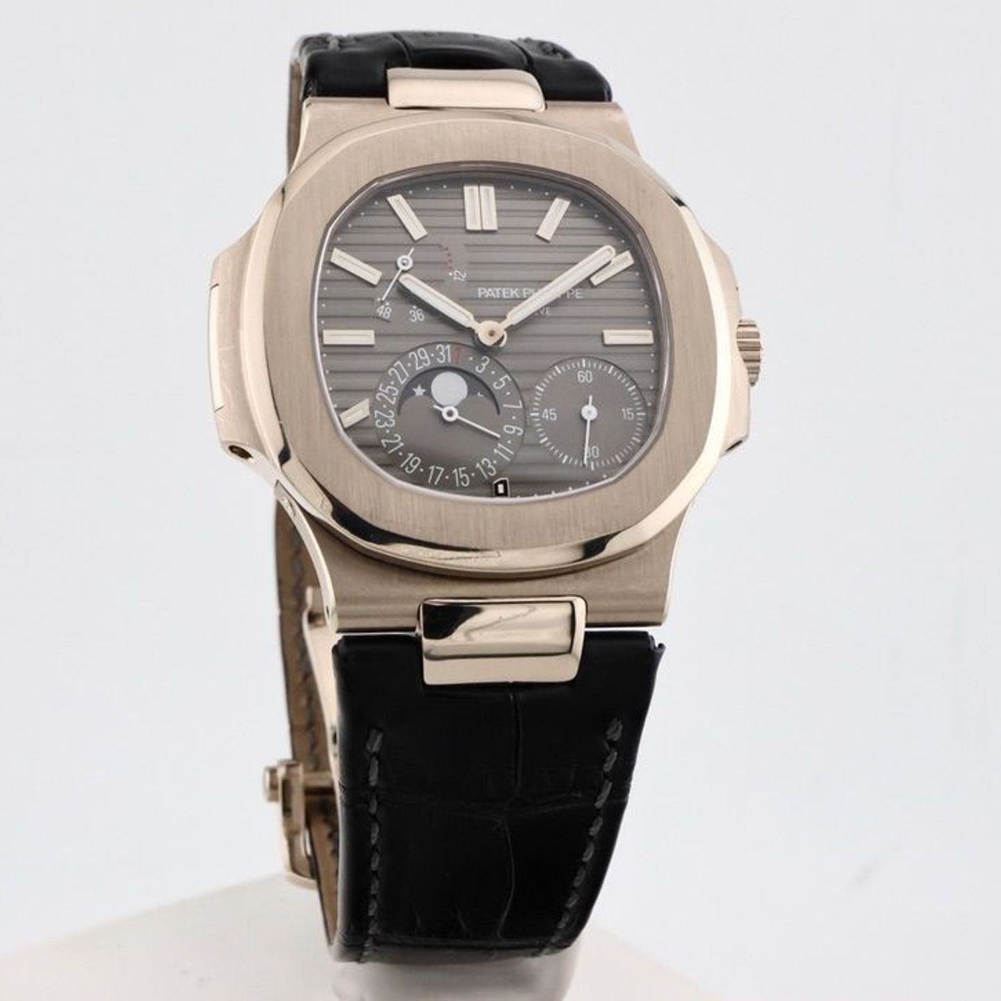 Patek Philippe Nautilus 5712G-001 (2018) - Grijs wijzerplaat 40mm Witgoud (1/8)