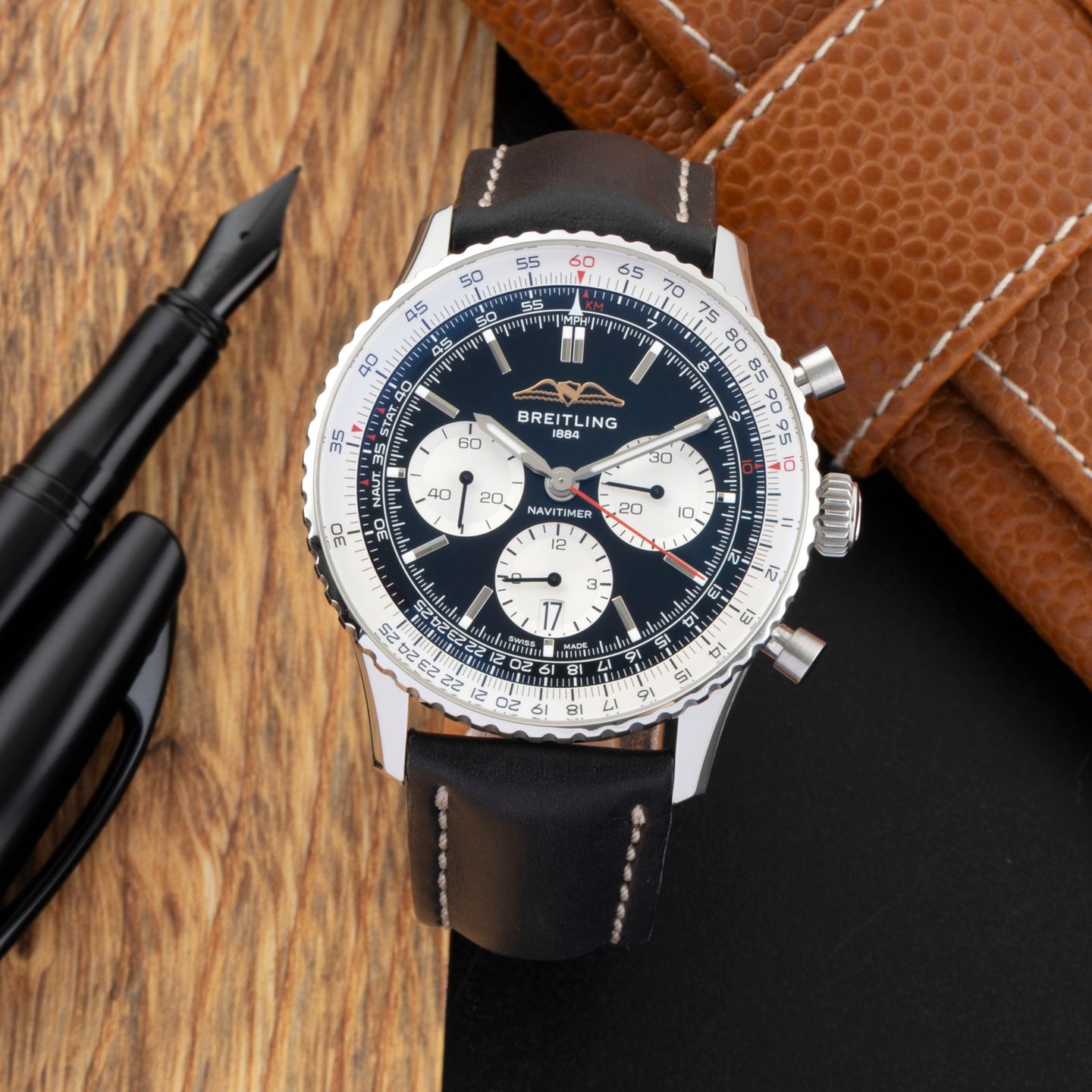 Breitling Navitimer 1 B01 Chronograph AB0138211B1P1 (Unknown (random serial)) - Black dial 43 mm Steel case (1/8)