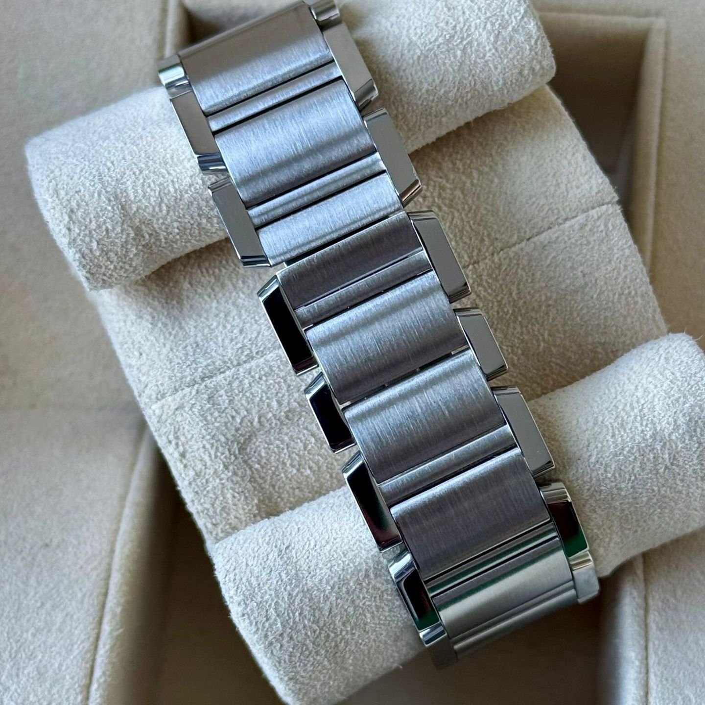 Cartier Tank Française W4TA0009 (2021) - Wit wijzerplaat 30mm Staal (6/7)