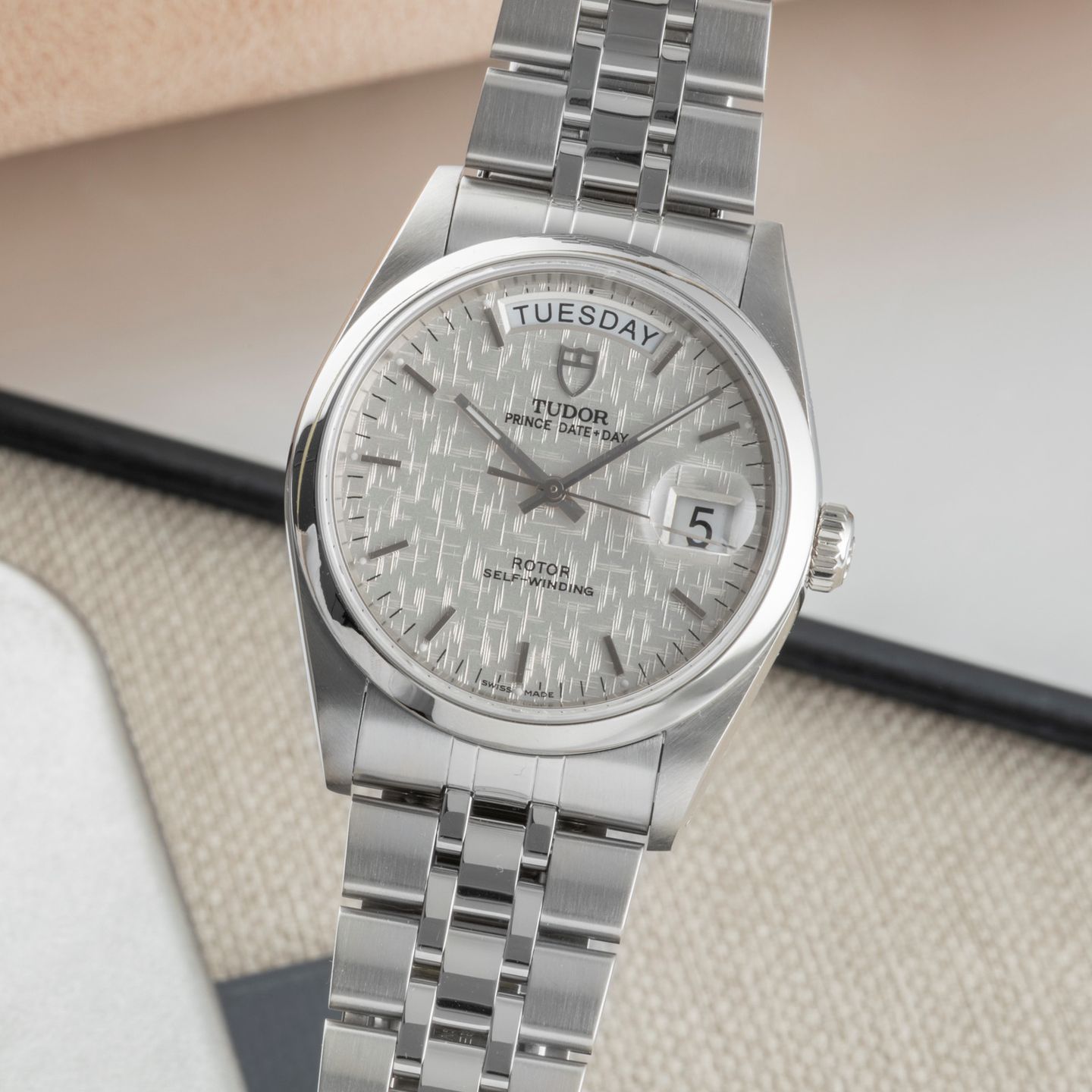 Tudor Prince Date 76200 (Unknown (random serial)) - 36 mm Steel case (3/8)