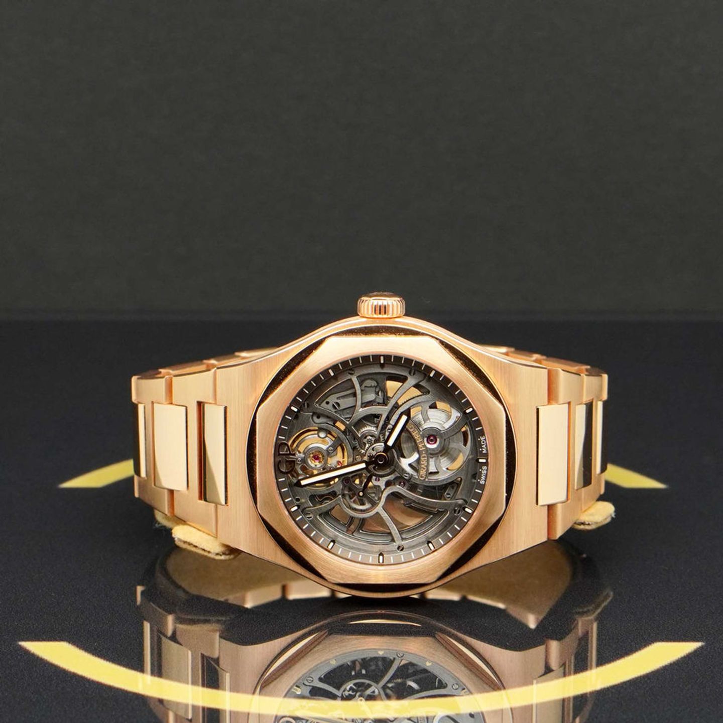 Girard-Perregaux Laureato 81015-52-002-52A (2023) - Transparant wijzerplaat 43mm Roségoud (6/7)