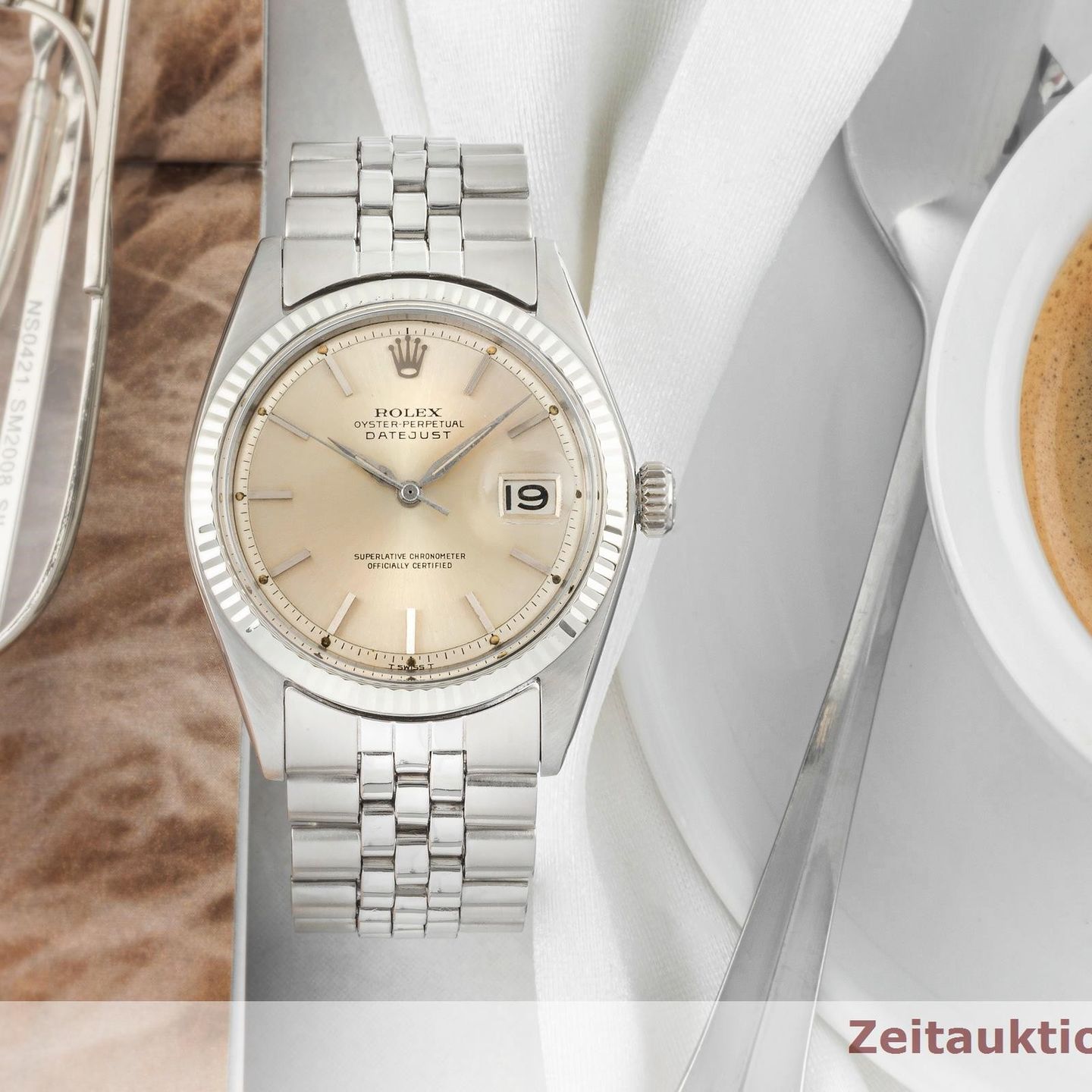 Rolex Datejust 1601 (1965) - Champagne dial 36 mm White Gold case (1/8)