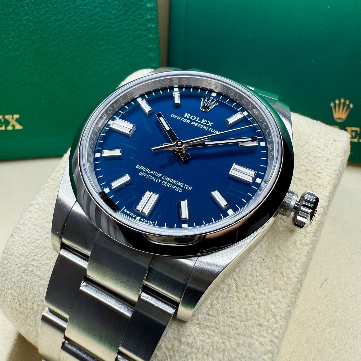 Rolex Oyster Perpetual 36 126000 (2025) - Blue dial 36 mm Steel case (5/8)