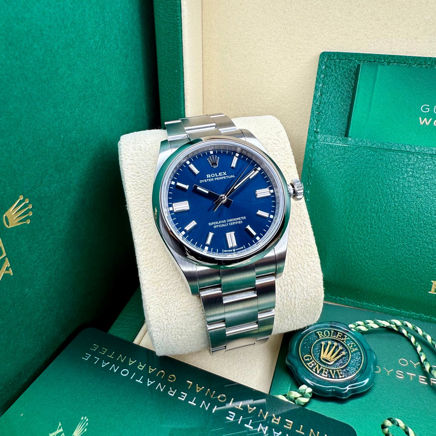 Rolex Oyster Perpetual 36 126000 (2025) - Blue dial 36 mm Steel case (2/8)