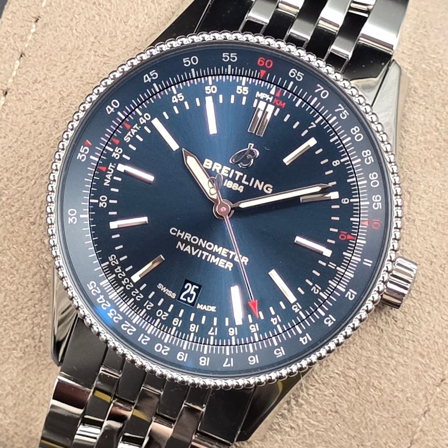 Breitling Navitimer A17326161C1A1 - (1/7)
