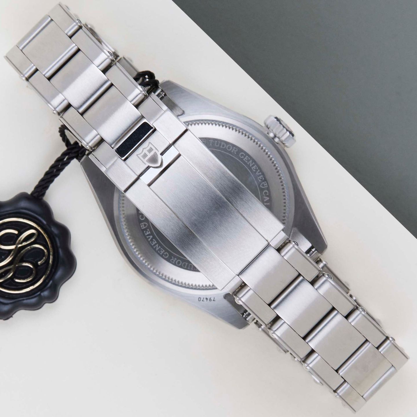 Tudor Black Bay 79470 - (6/8)