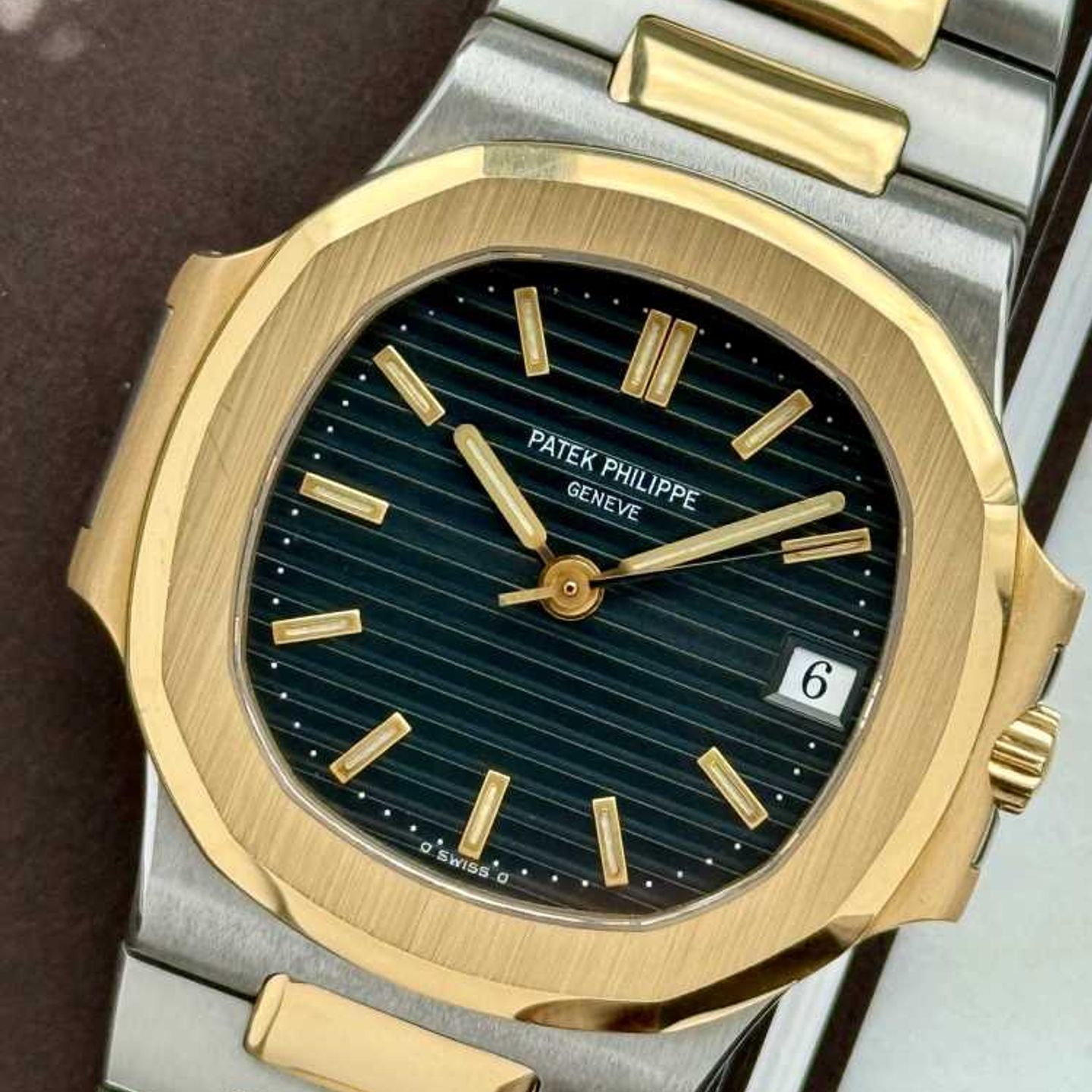 Patek Philippe Nautilus 3800 (Onbekend (willekeurig serienummer)) - Blauw wijzerplaat 37mm Goud/Staal (5/8)