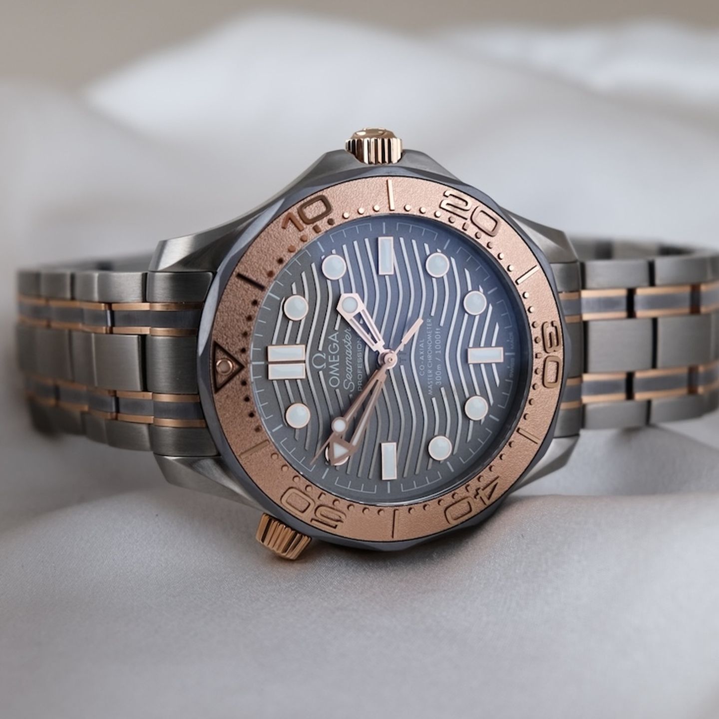 Omega Seamaster Diver 300 M 210.60.42.20.99.001 - (2/8)