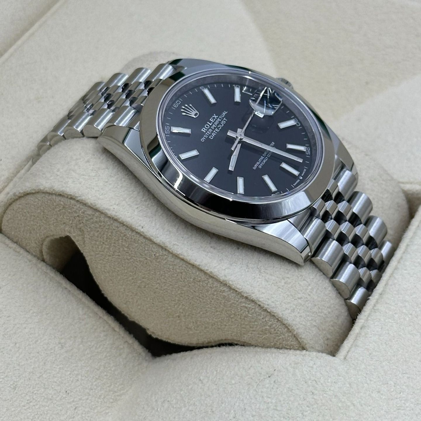 Rolex Datejust 41 126300 (2024) - Zwart wijzerplaat 41mm Staal (6/8)