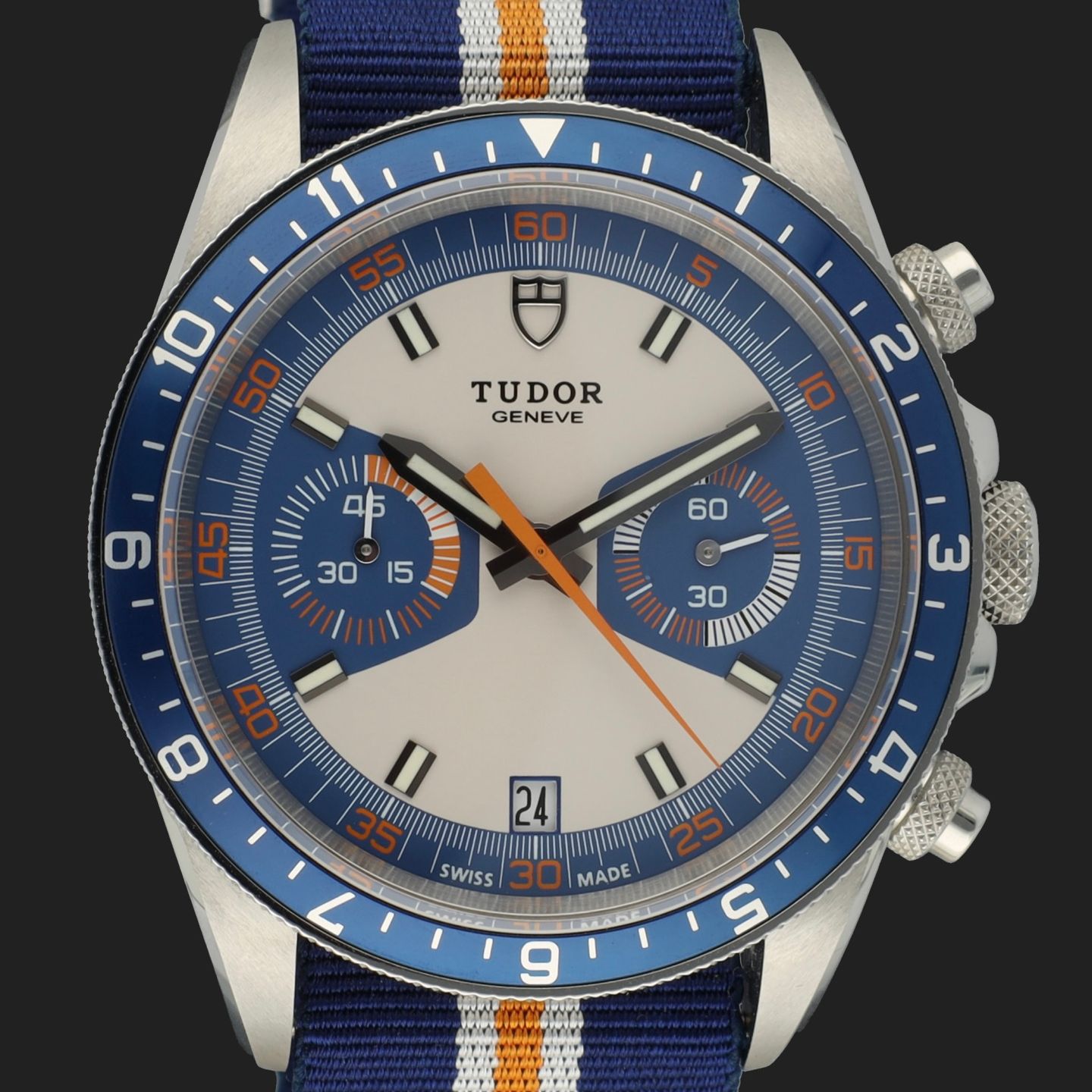 Tudor Heritage Chrono Blue 70330B (2024) - Meerkleurig wijzerplaat 42mm Staal (2/8)