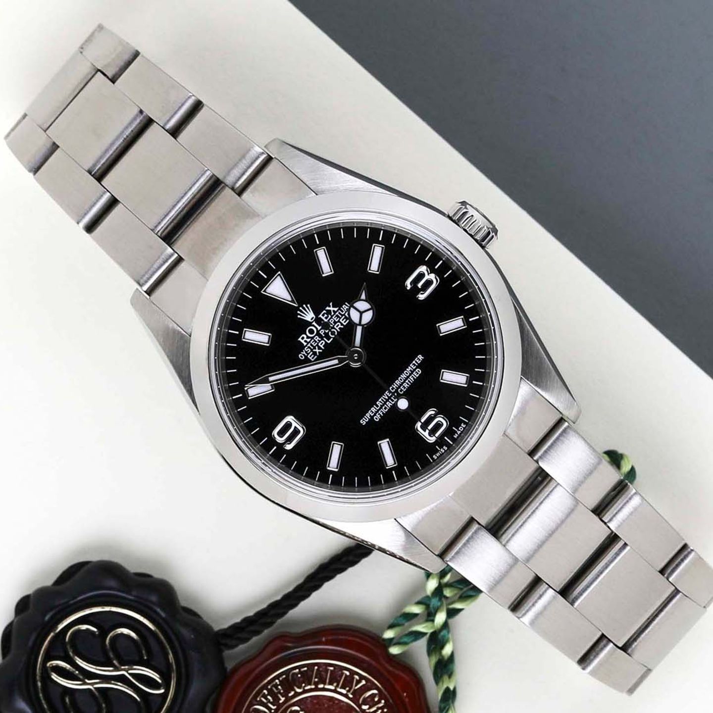 Rolex Explorer 114270 (2008) - Zwart wijzerplaat 36mm Staal (1/8)