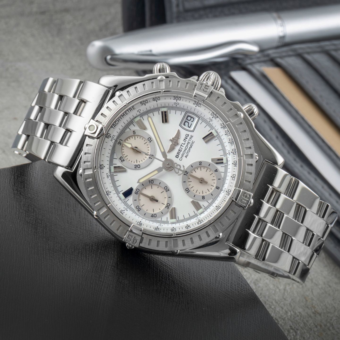 Breitling Chronomat A13352 - (2/8)