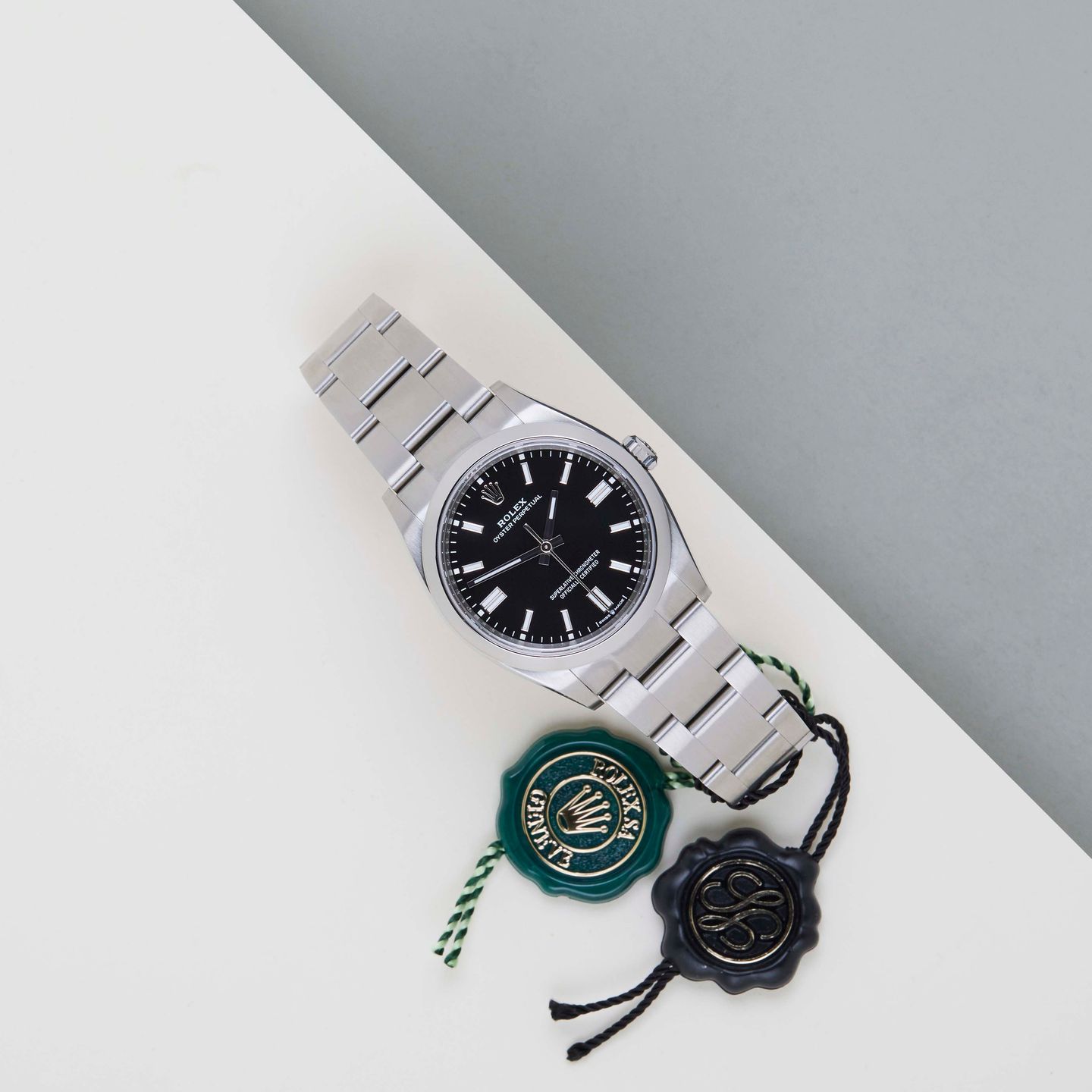 Rolex Oyster Perpetual 36 126000 - (2/8)