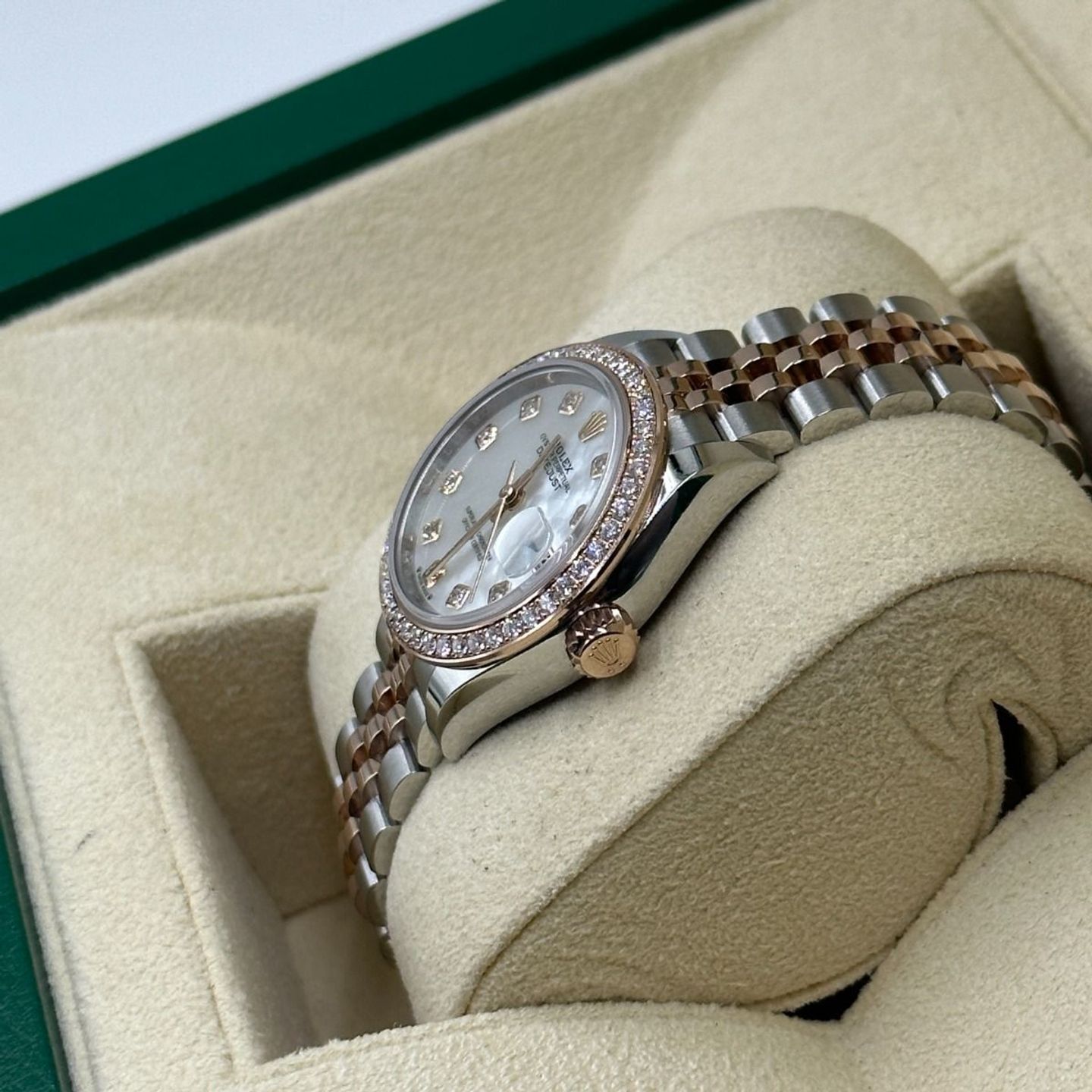 Rolex Lady-Datejust 279381RBR (2024) - Pearl dial 28 mm Steel case (6/8)