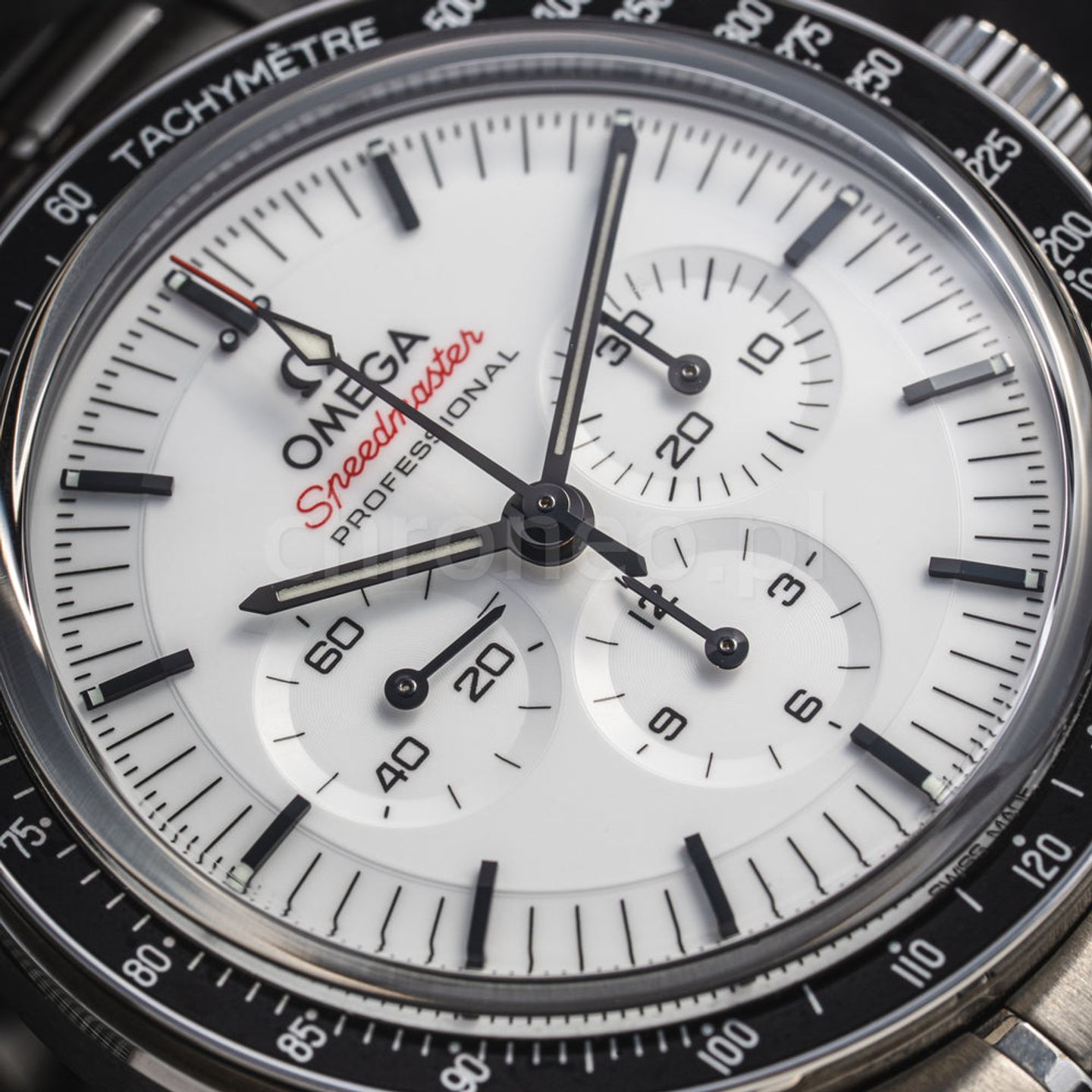 Omega Speedmaster Professional Moonwatch 310.30.42.50.04.001 (2025) - White dial 42 mm Steel case (2/8)