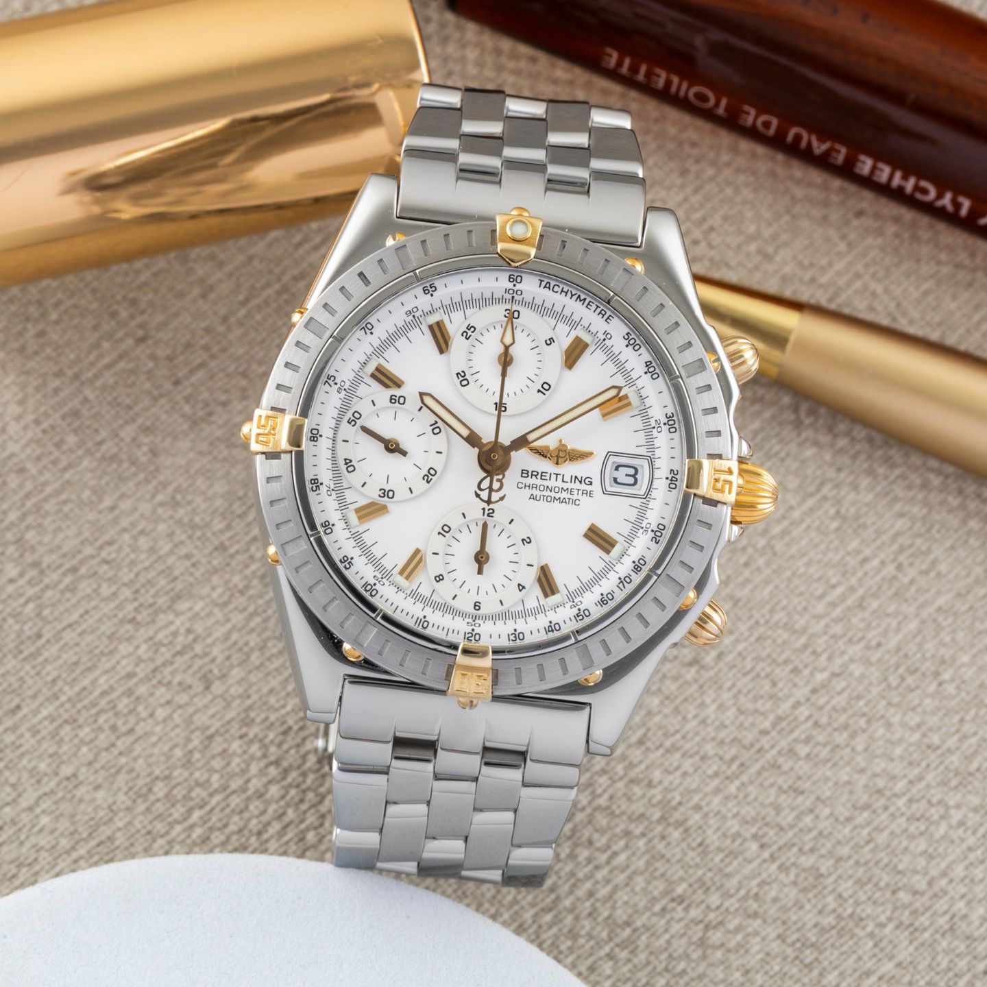 Breitling Chronomat B13352 (2002) - White dial 39 mm Steel case (1/8)