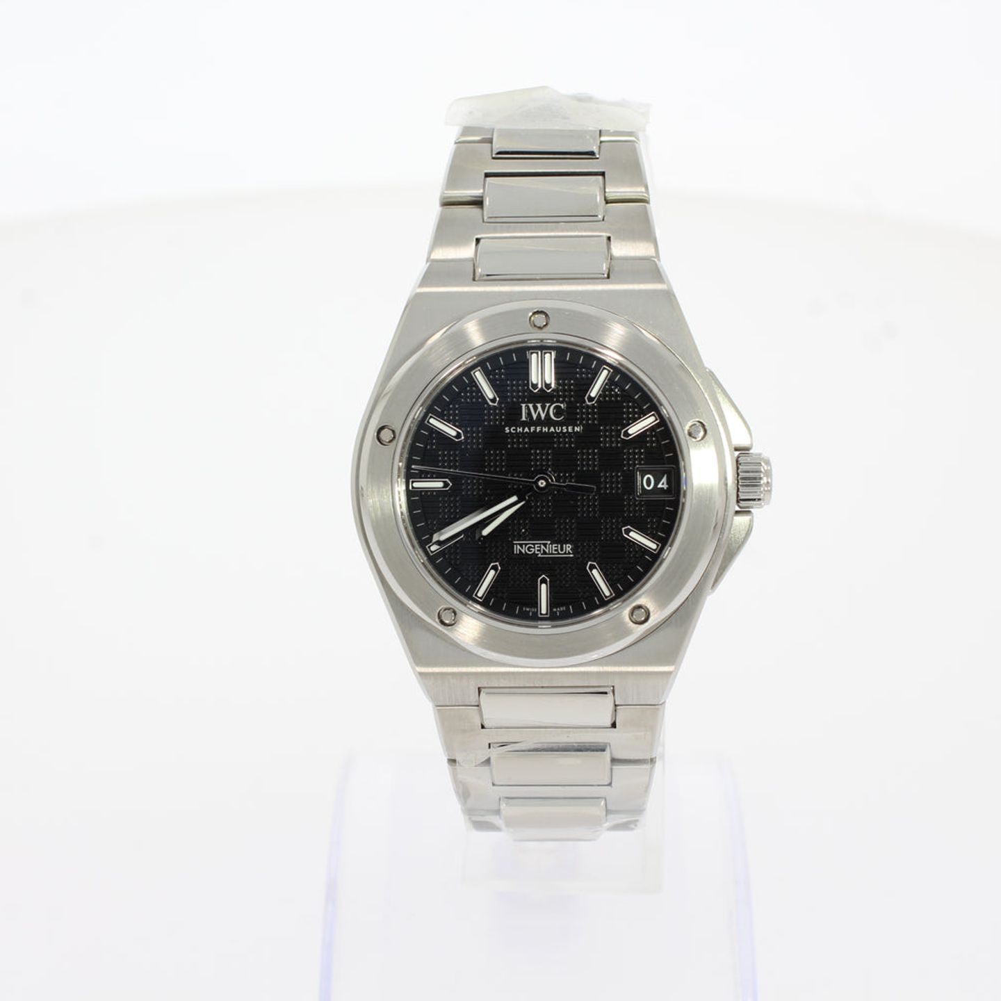 IWC Ingenieur Automatic IW324906 (2025) - Black dial 35 mm Steel case (1/5)