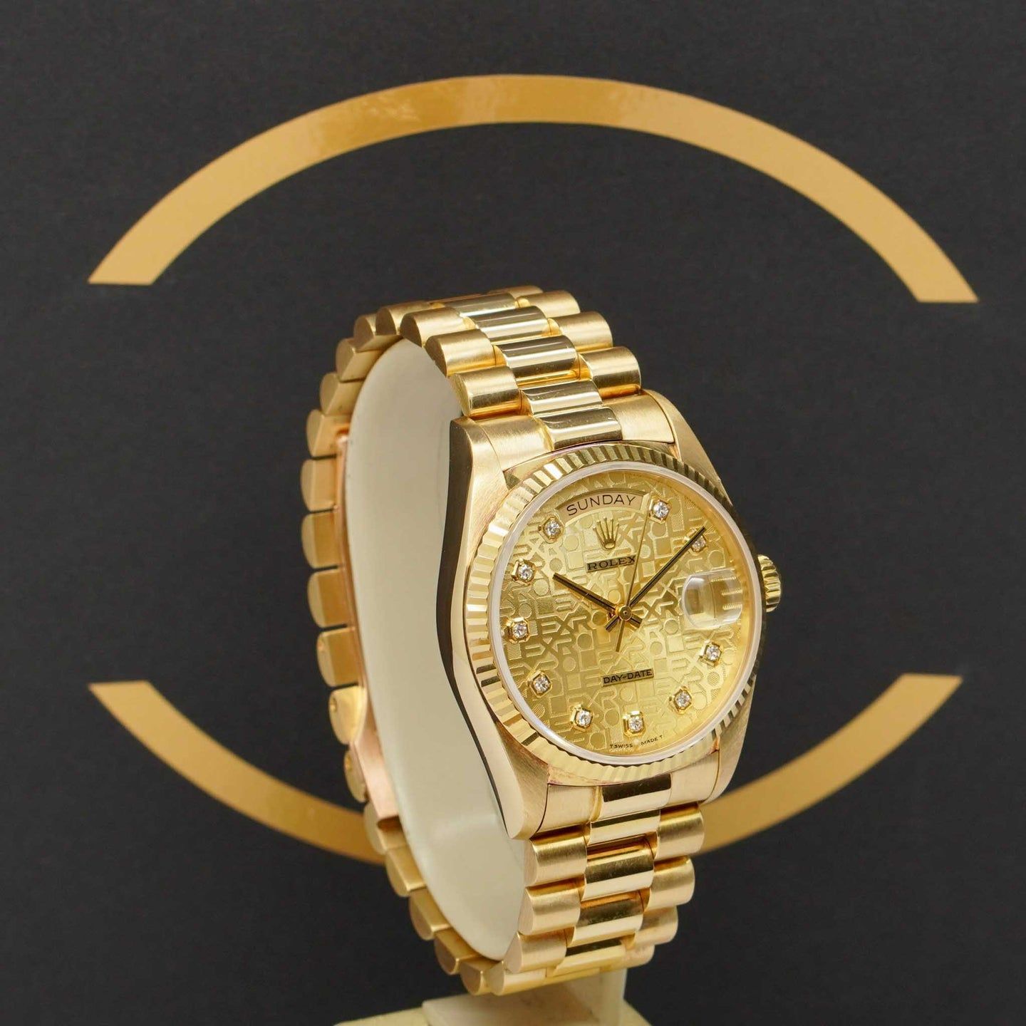 Rolex Day-Date 36 18038 (1984) - Gold dial 36 mm Yellow Gold case (2/7)