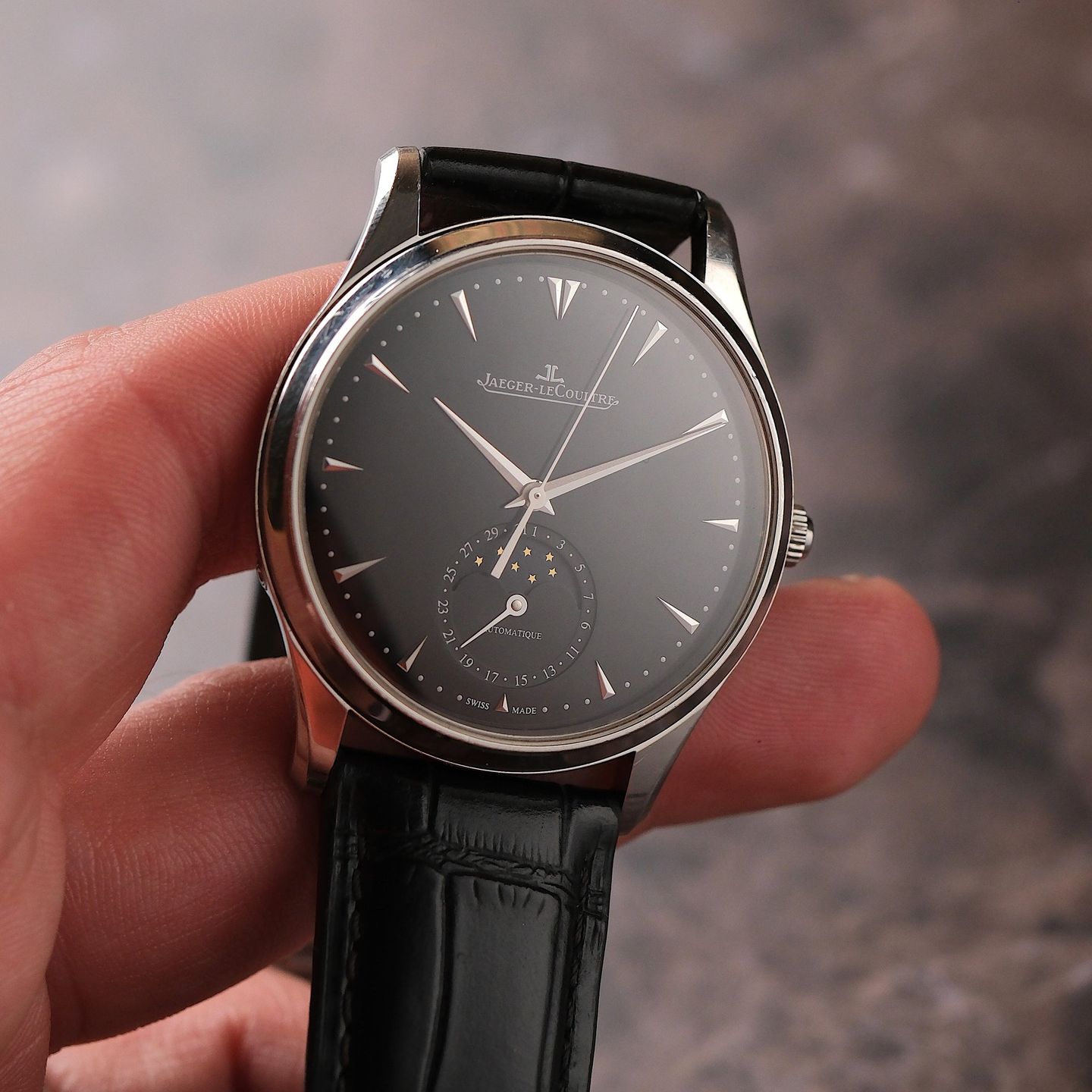 Jaeger-LeCoultre Master Ultra Thin Moon Q1368470 (2019) - Zwart wijzerplaat 39mm Staal (2/7)