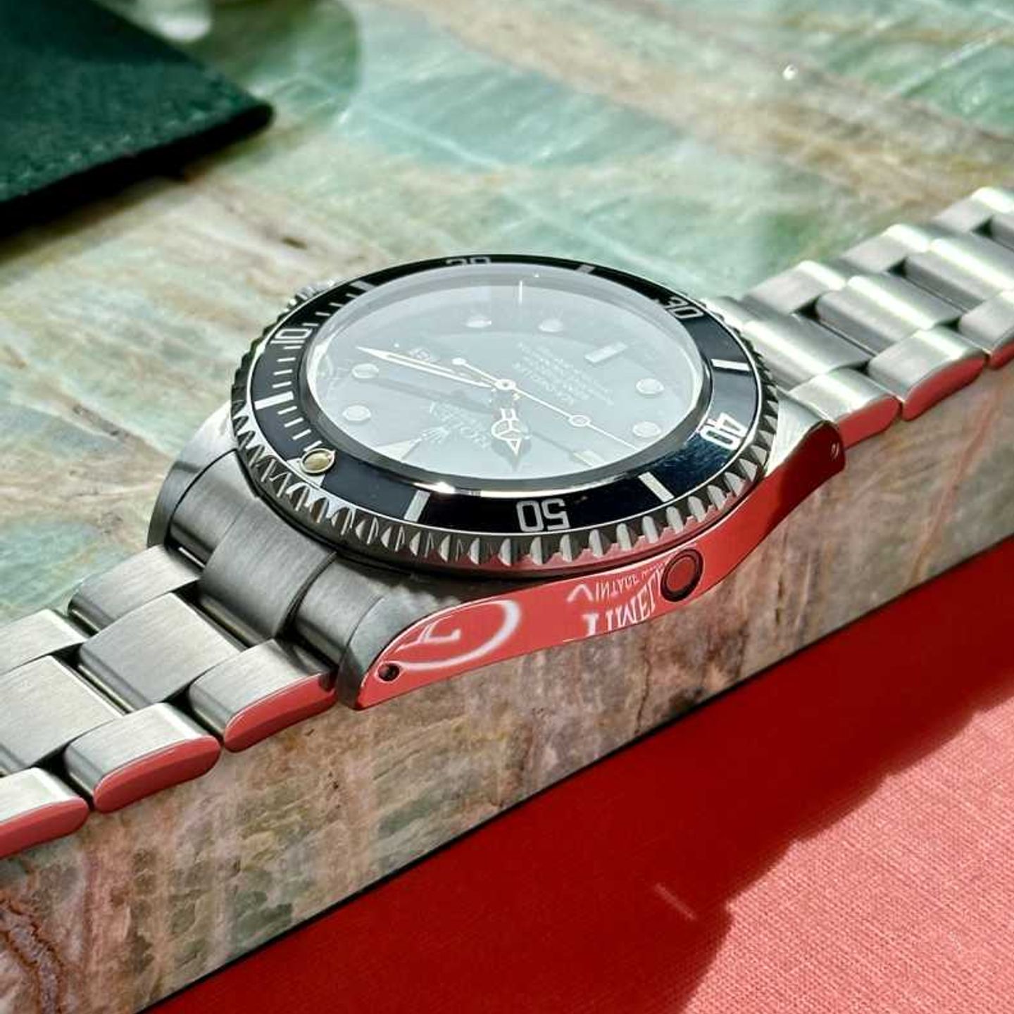 Rolex Sea-Dweller 4000 16600 (1997) - Black dial 40 mm Steel case (7/8)