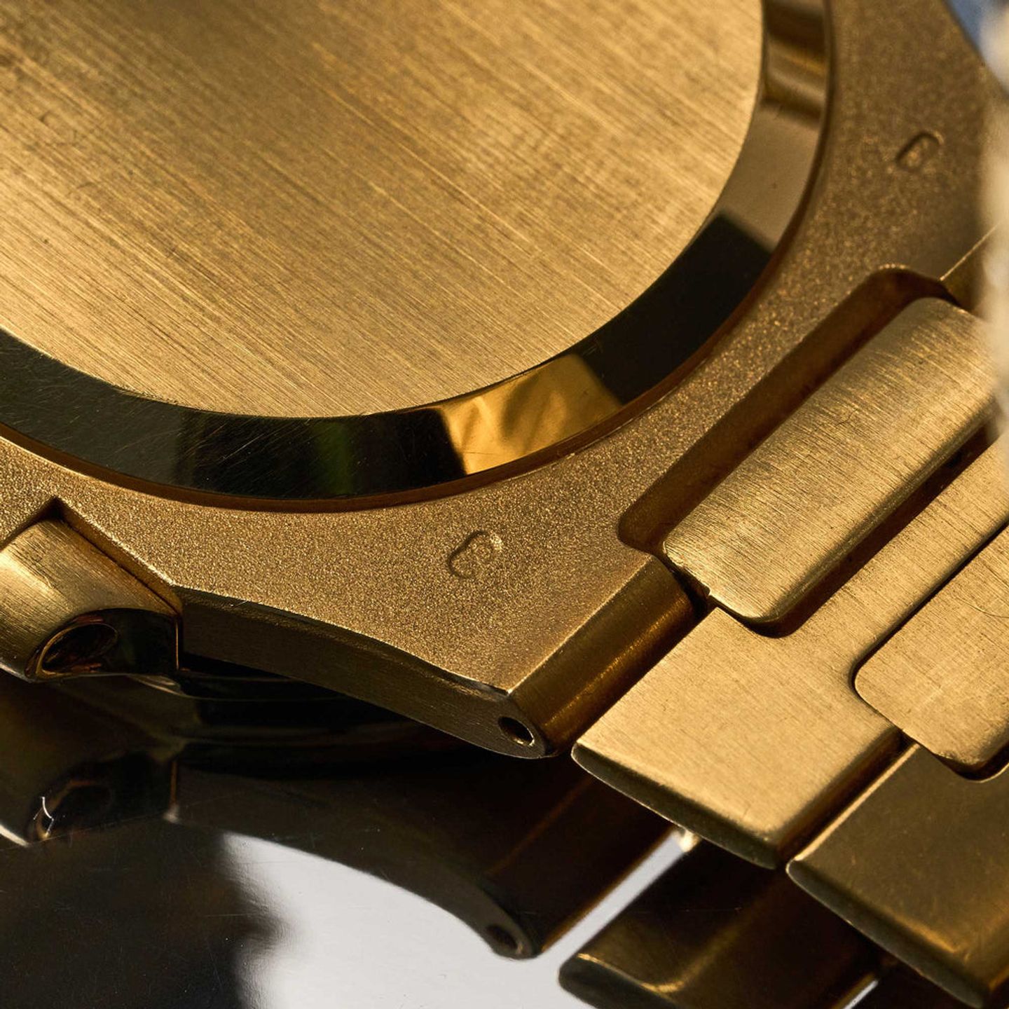 Patek Philippe Nautilus 3800J (Onbekend (willekeurig serienummer)) - Goud wijzerplaat 38mm Geelgoud (12/14)