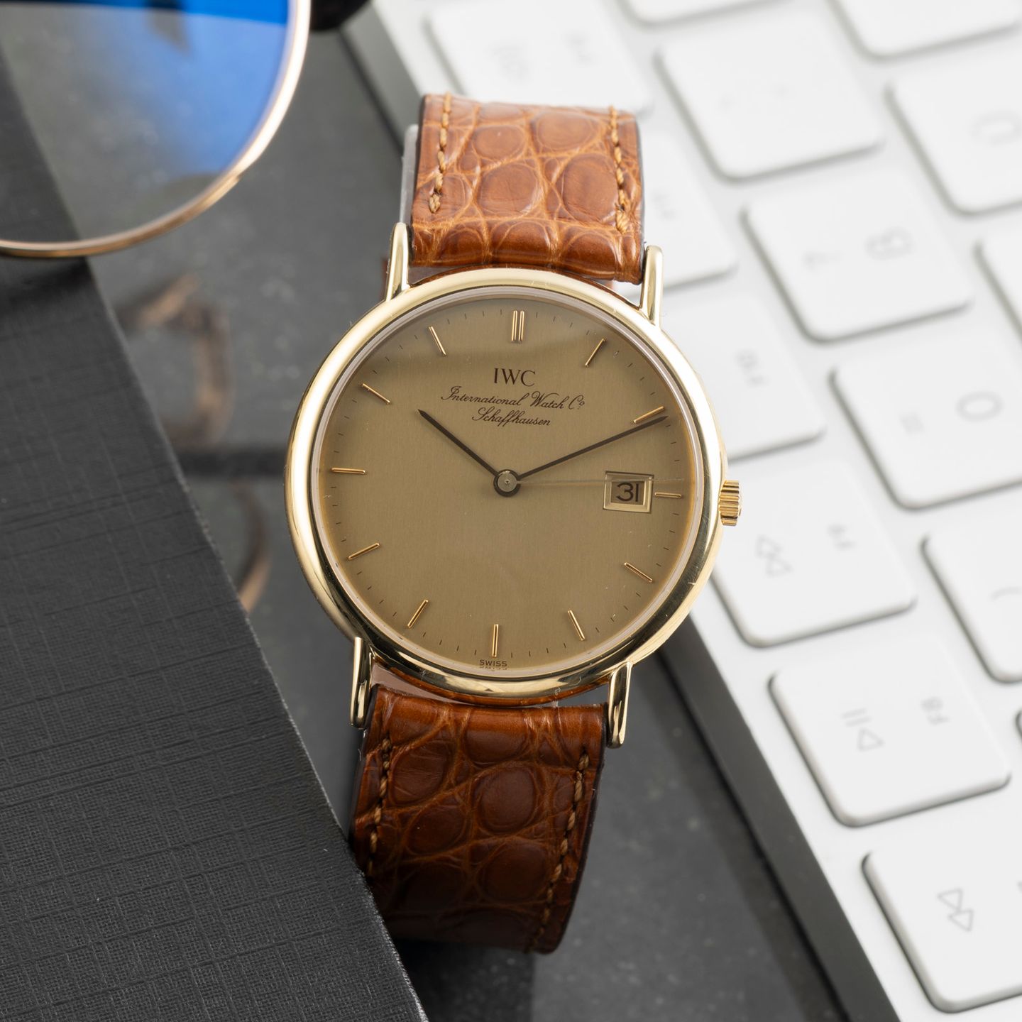 Unknown Unknown IW333101 (2000) - (1/8)