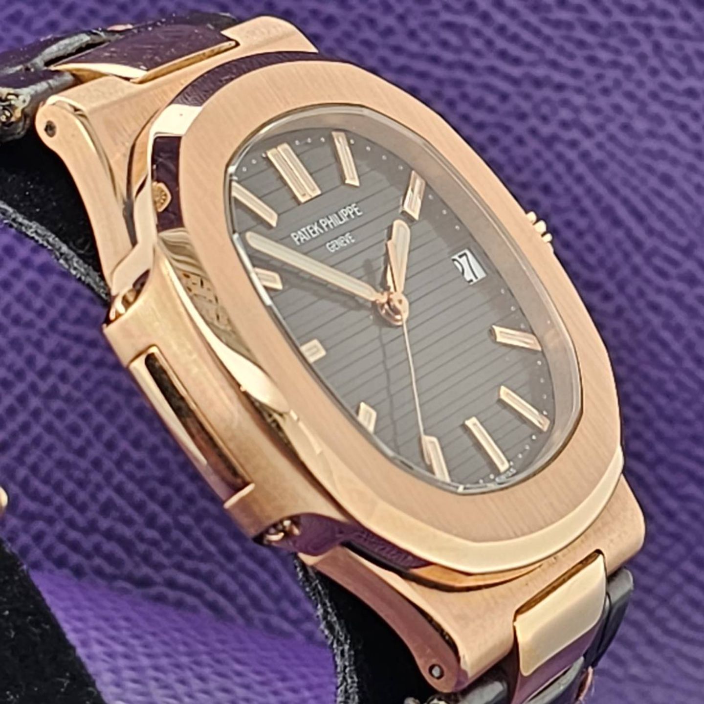 Patek Philippe Nautilus 5711R-001 (2008) - Grijs wijzerplaat 40mm Roségoud (2/5)