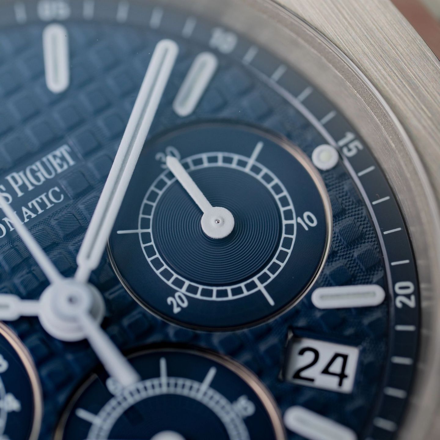 Audemars Piguet Royal Oak Chronograph 26300ST - (4/8)