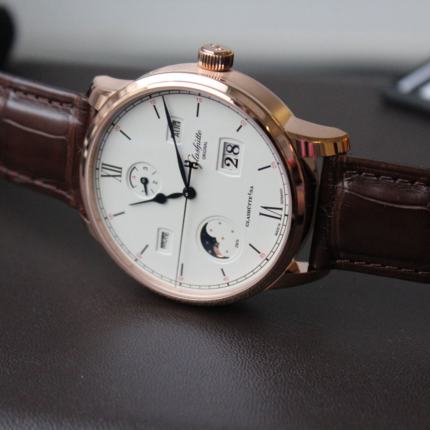 Glashütte Original Senator Excellence 1-36-02-02-05-30 - (2/4)