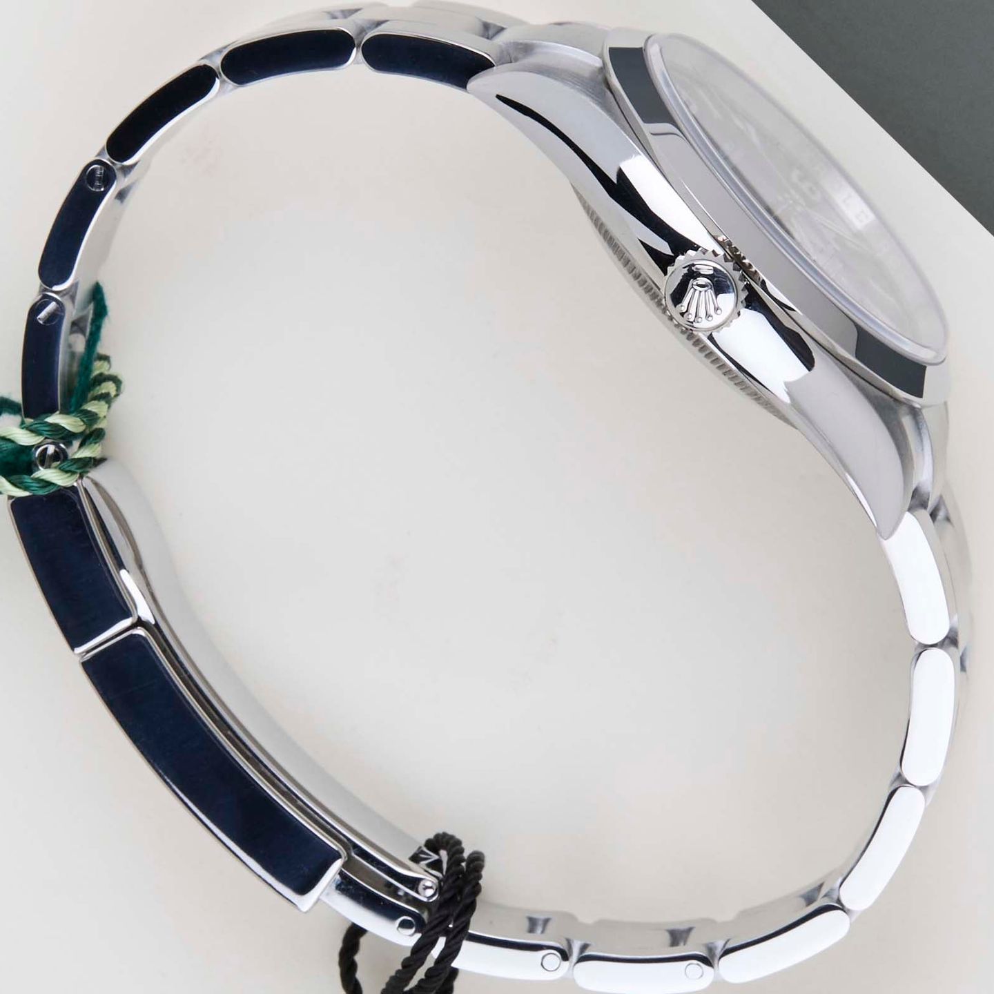 Rolex Explorer 124270 - (7/8)