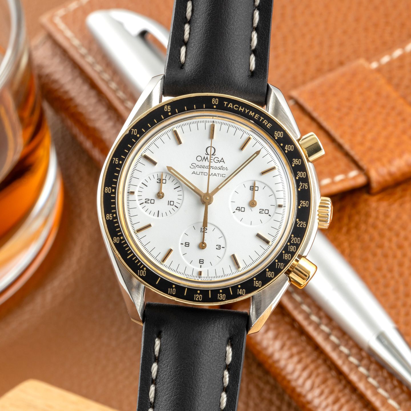 Omega Speedmaster Professional Moonwatch 310.30.42.50.04.001 (1998) - White dial 42 mm Steel case (3/8)