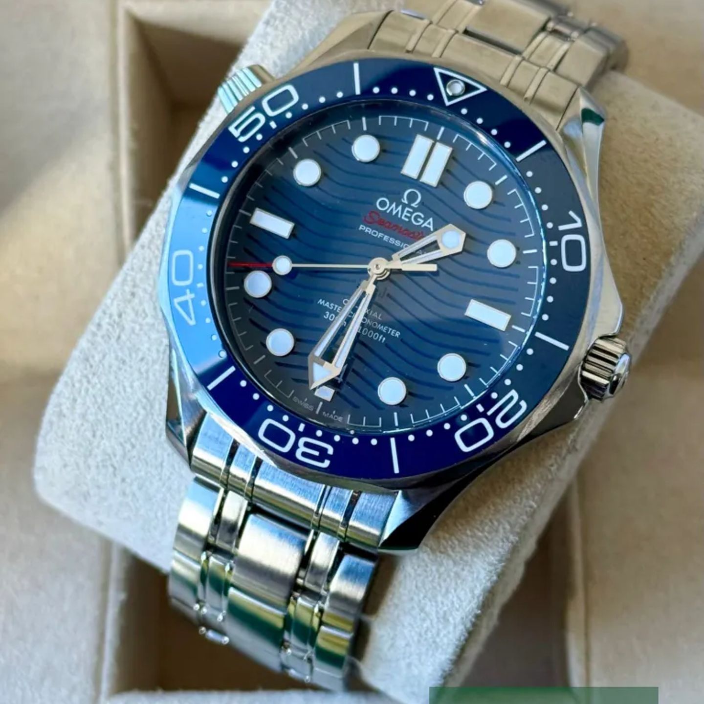 Omega Seamaster Diver 300 M 210.30.42.20.03.001 - (3/7)