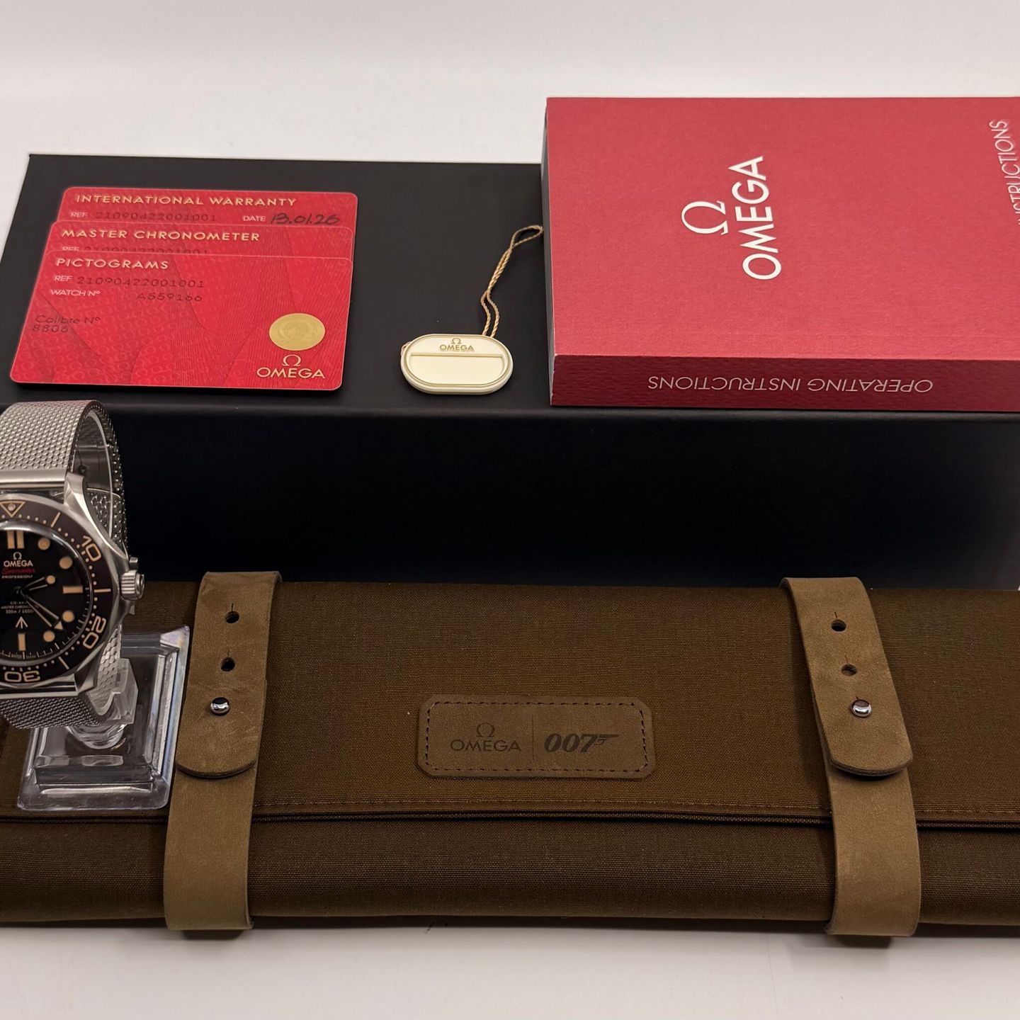 Omega Seamaster Diver 300 M 210.90.42.20.01.001 (2026) - Bruin wijzerplaat 42mm Titanium (3/8)