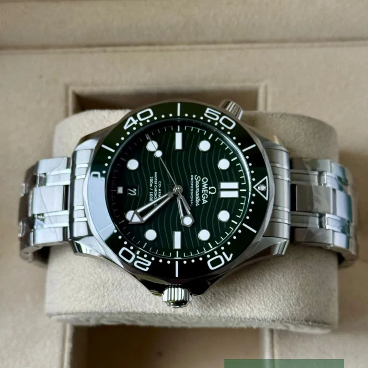 Omega Seamaster Diver 300 M 210.30.42.20.10.001 - (4/7)